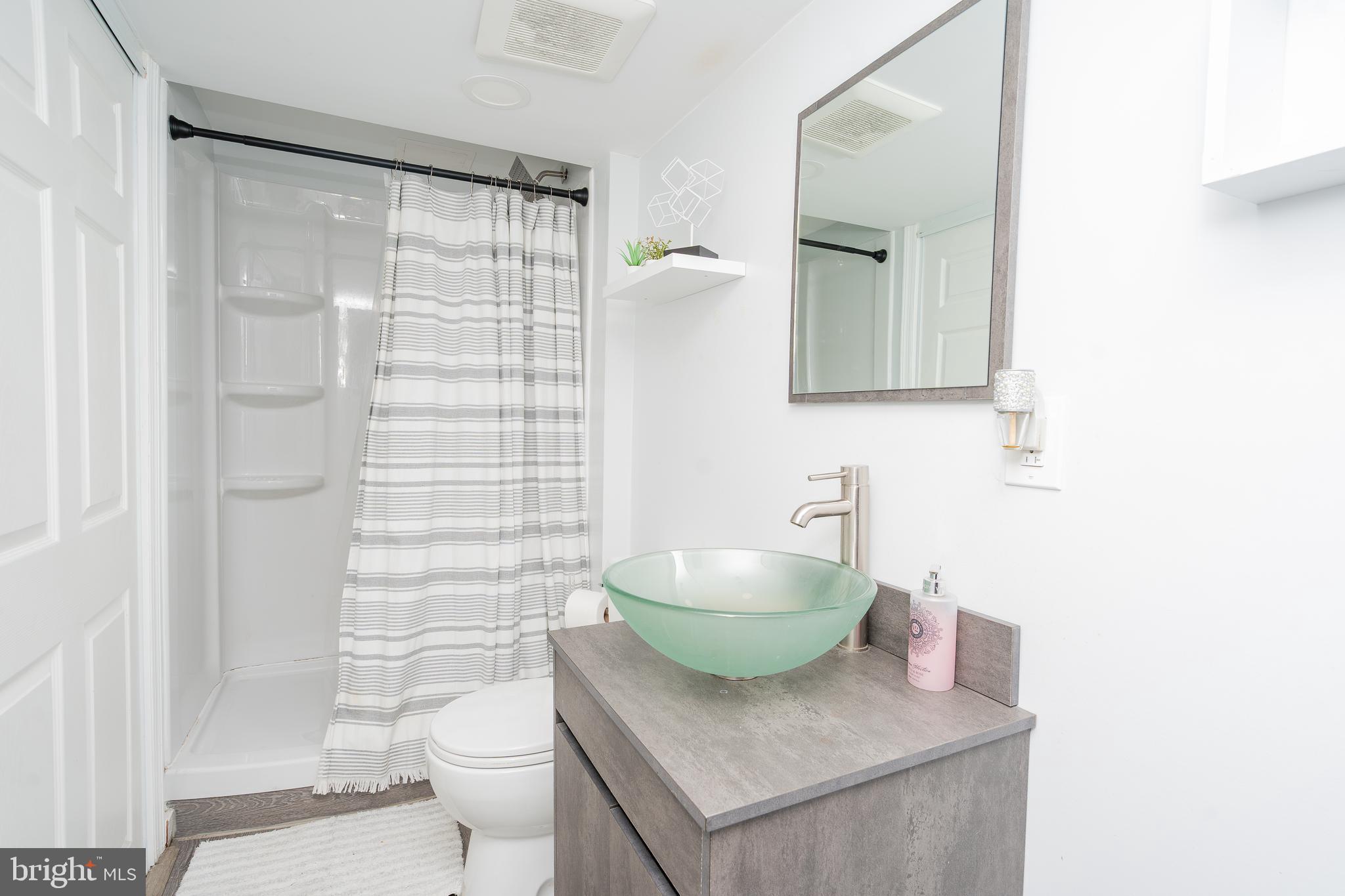 GUNNERS LAKE VILLAGE - Residential