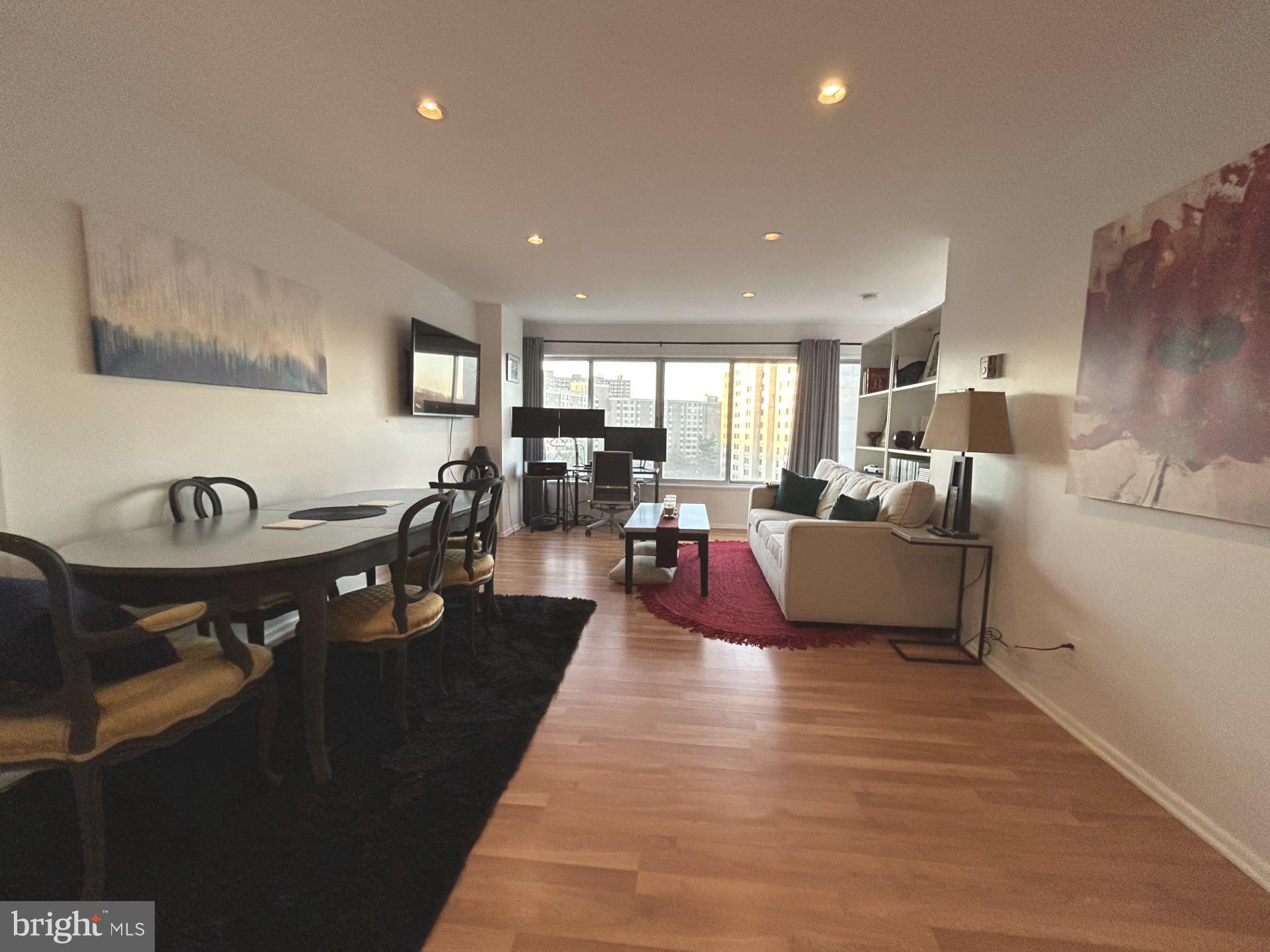 PAVILION ON THE PARK - Residential