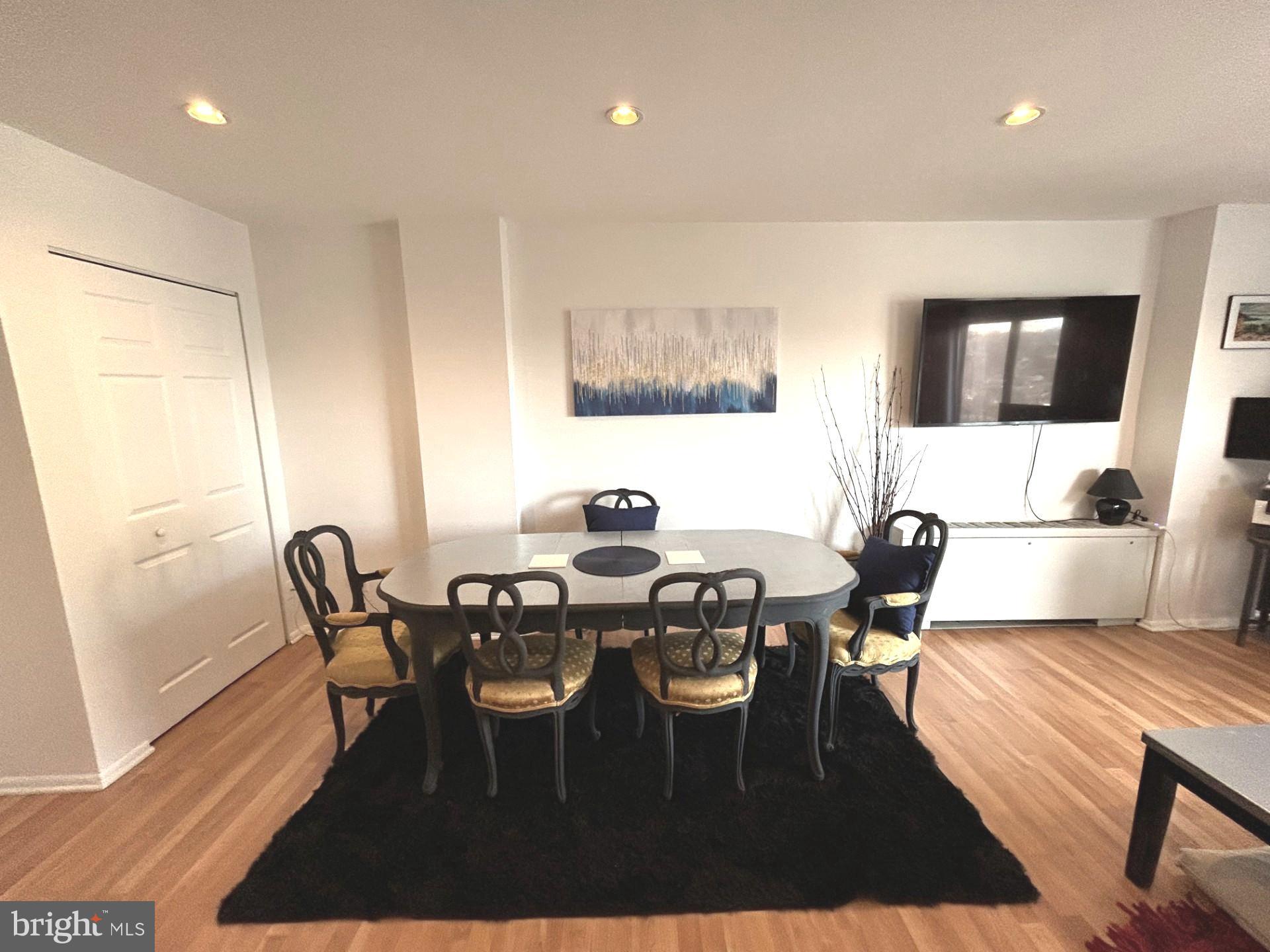 PAVILION ON THE PARK - Residential