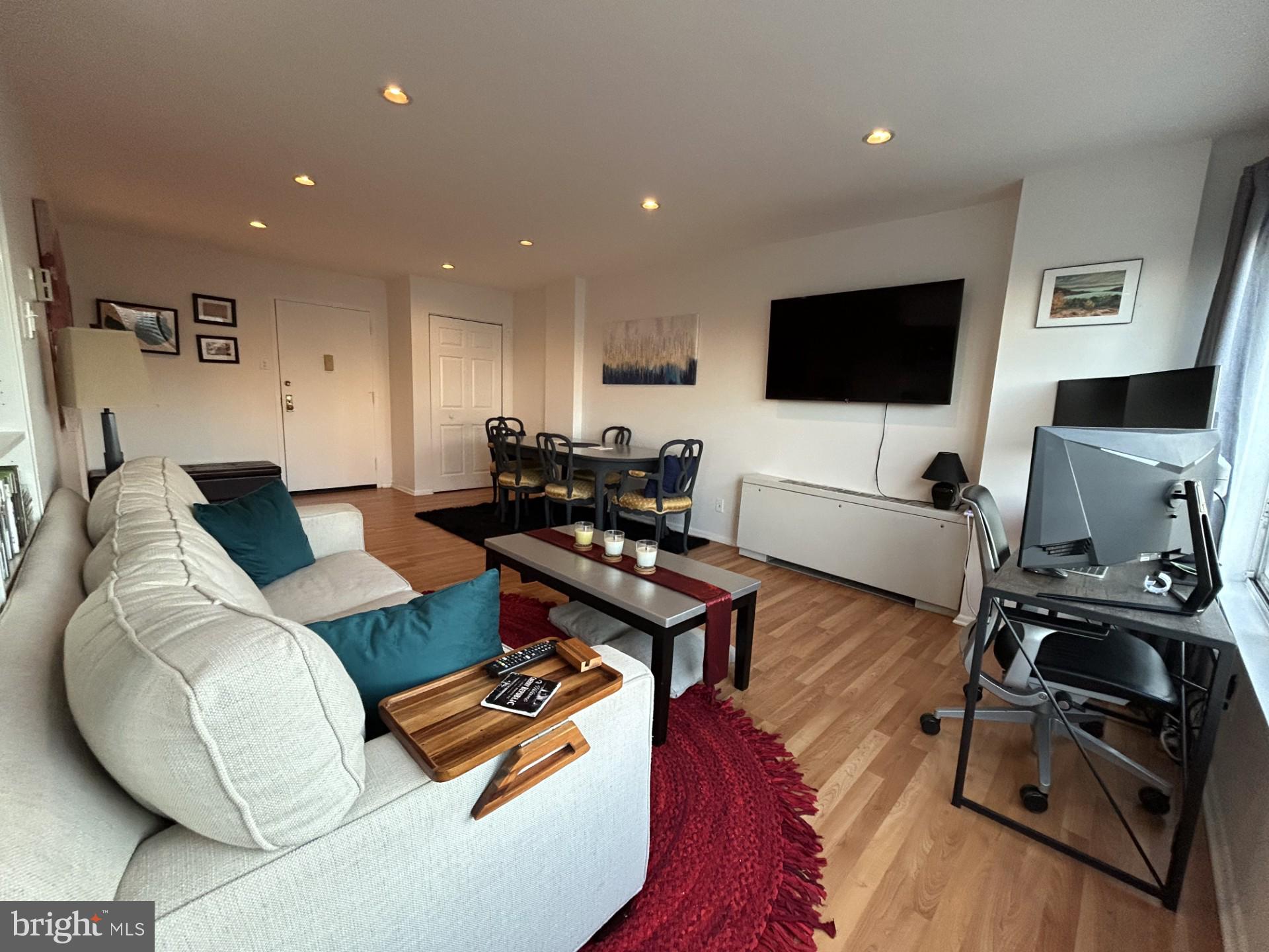 PAVILION ON THE PARK - Residential