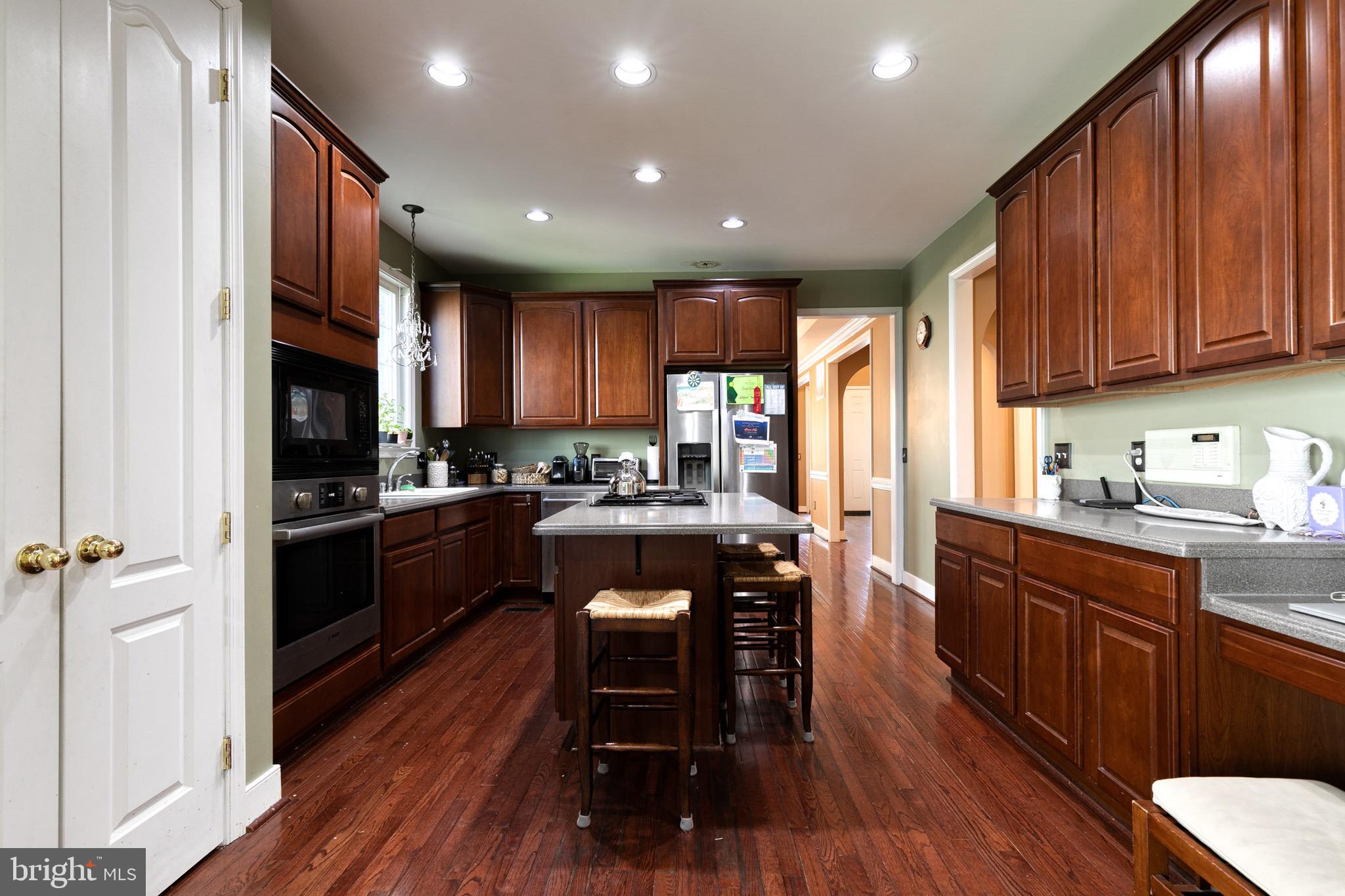 NORTH ROLAND PARK - Residential