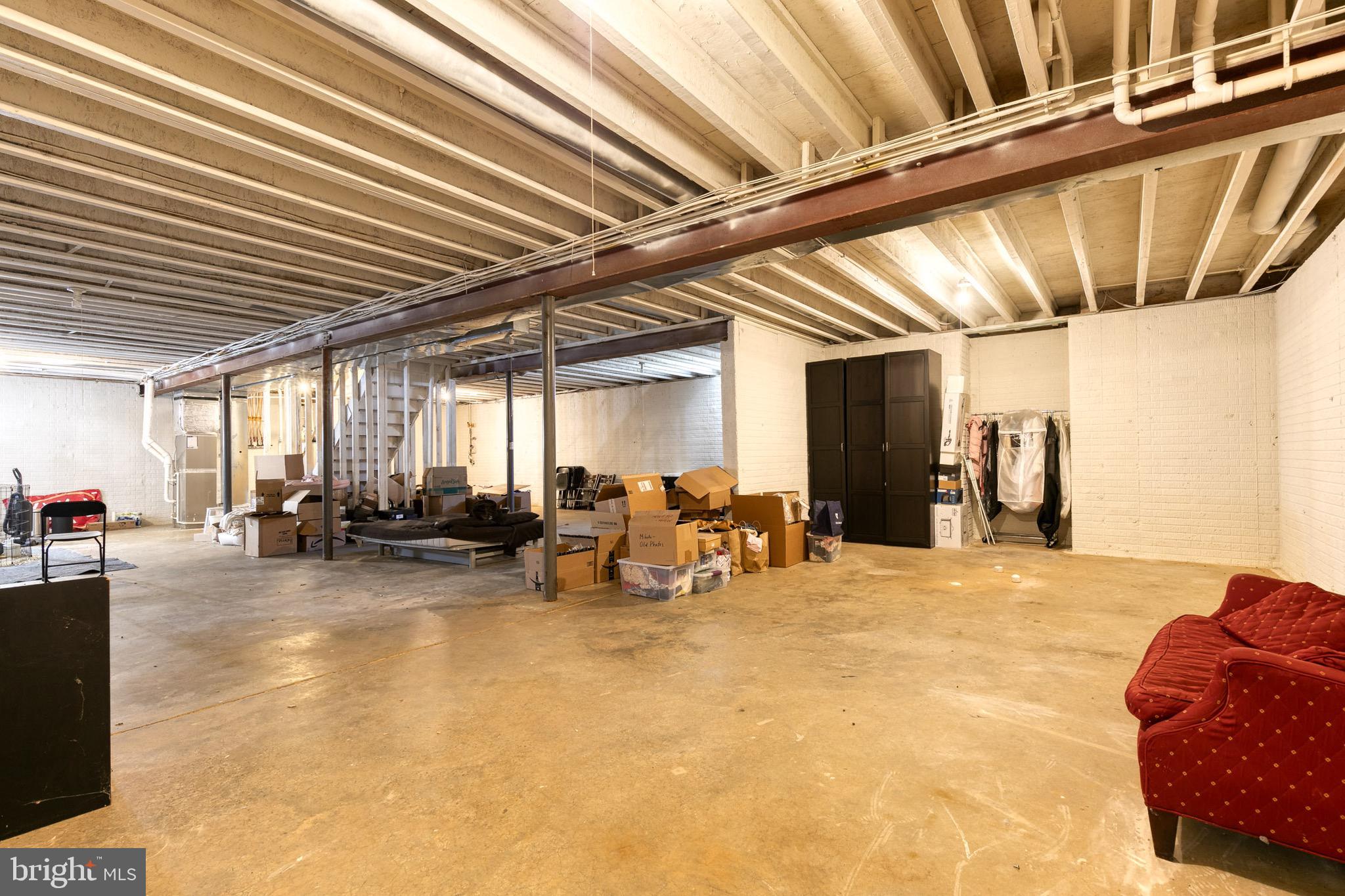 NORTH ROLAND PARK - Residential