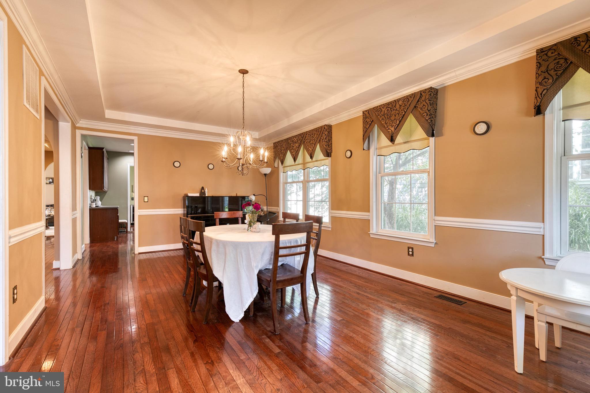 NORTH ROLAND PARK - Residential