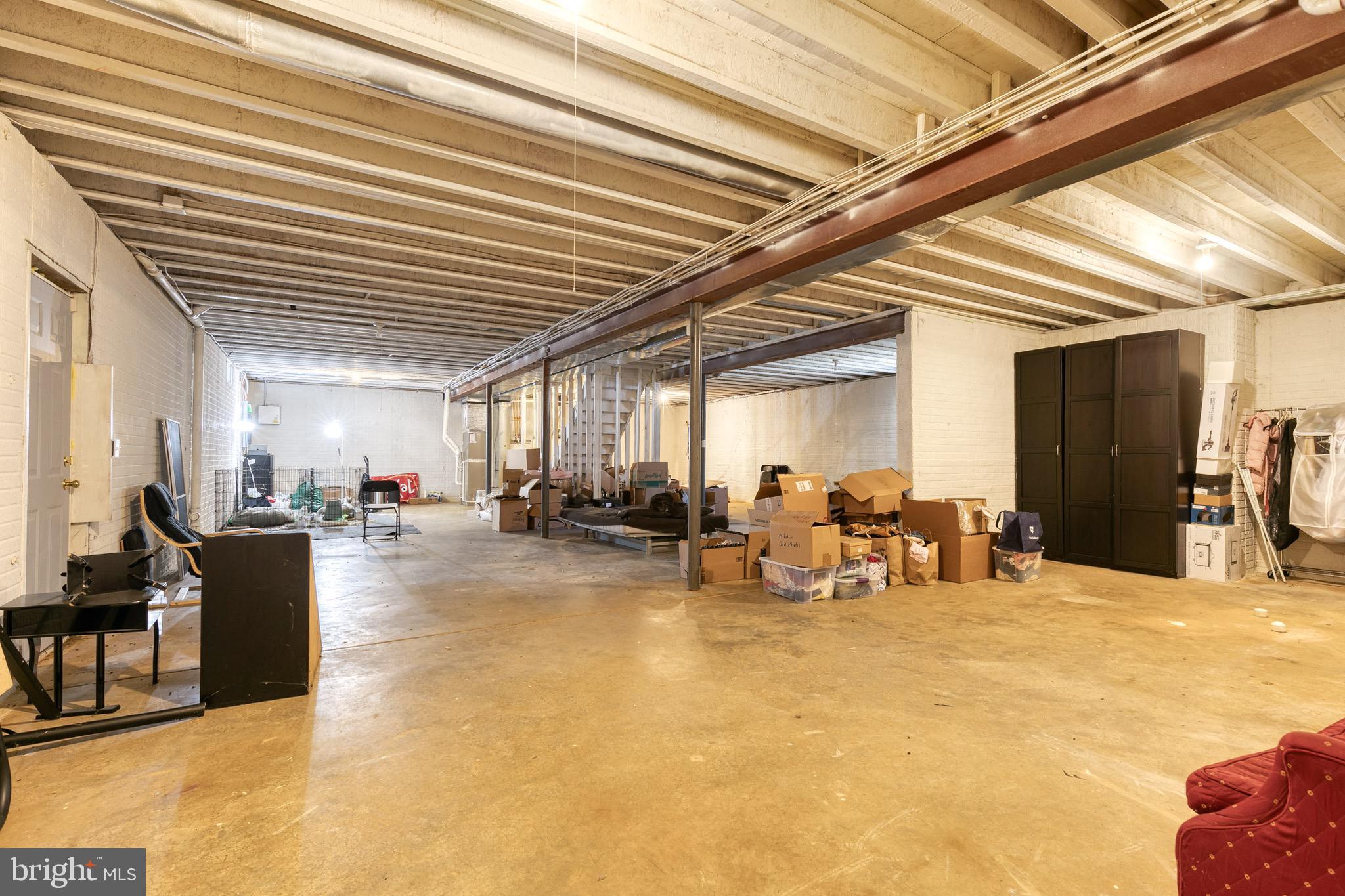 NORTH ROLAND PARK - Residential