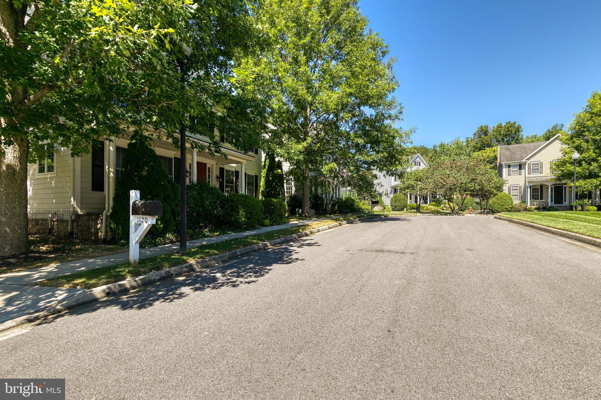 NORTH ROLAND PARK - Residential