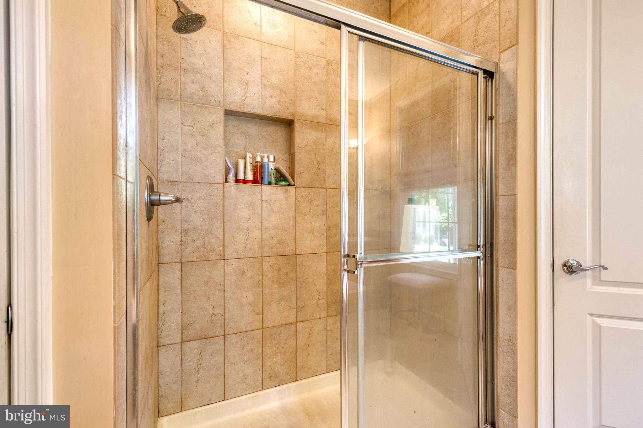 NORTH ROLAND PARK - Residential