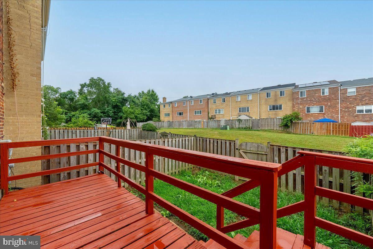 SOUTHGATE WOODS TOWNHOUSES - Residential Lease