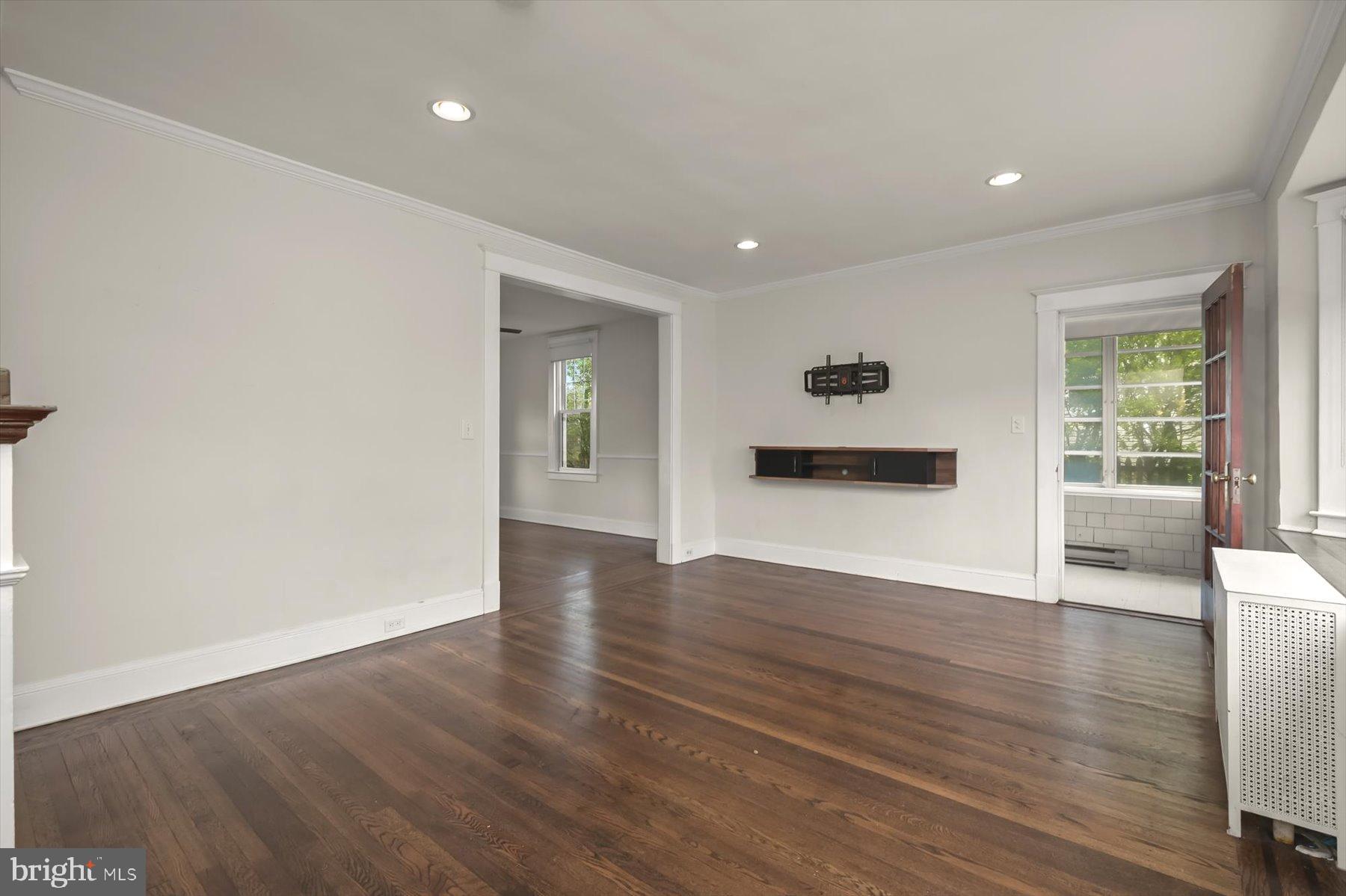 LAKE EVESHAM - Residential