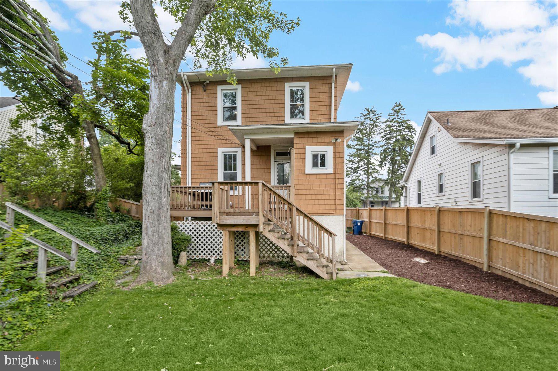 LAKE EVESHAM - Residential