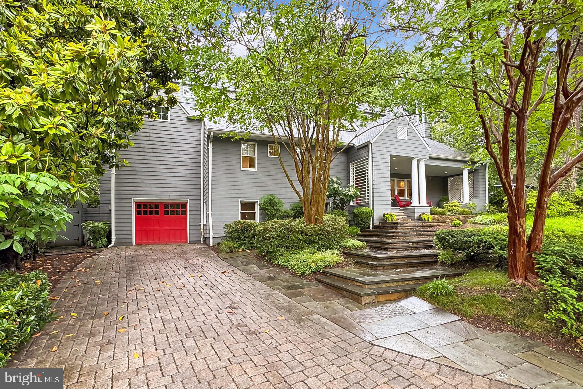 312 W COLUMBIA STREET