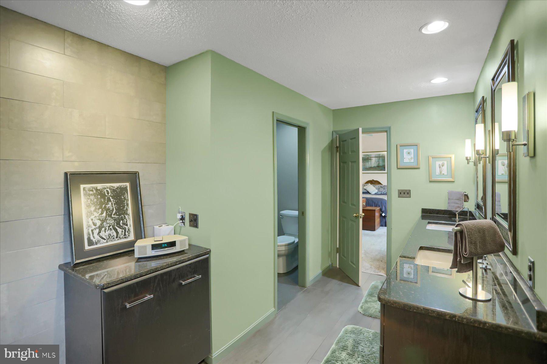 CHESTNUT RIDGE - Residential