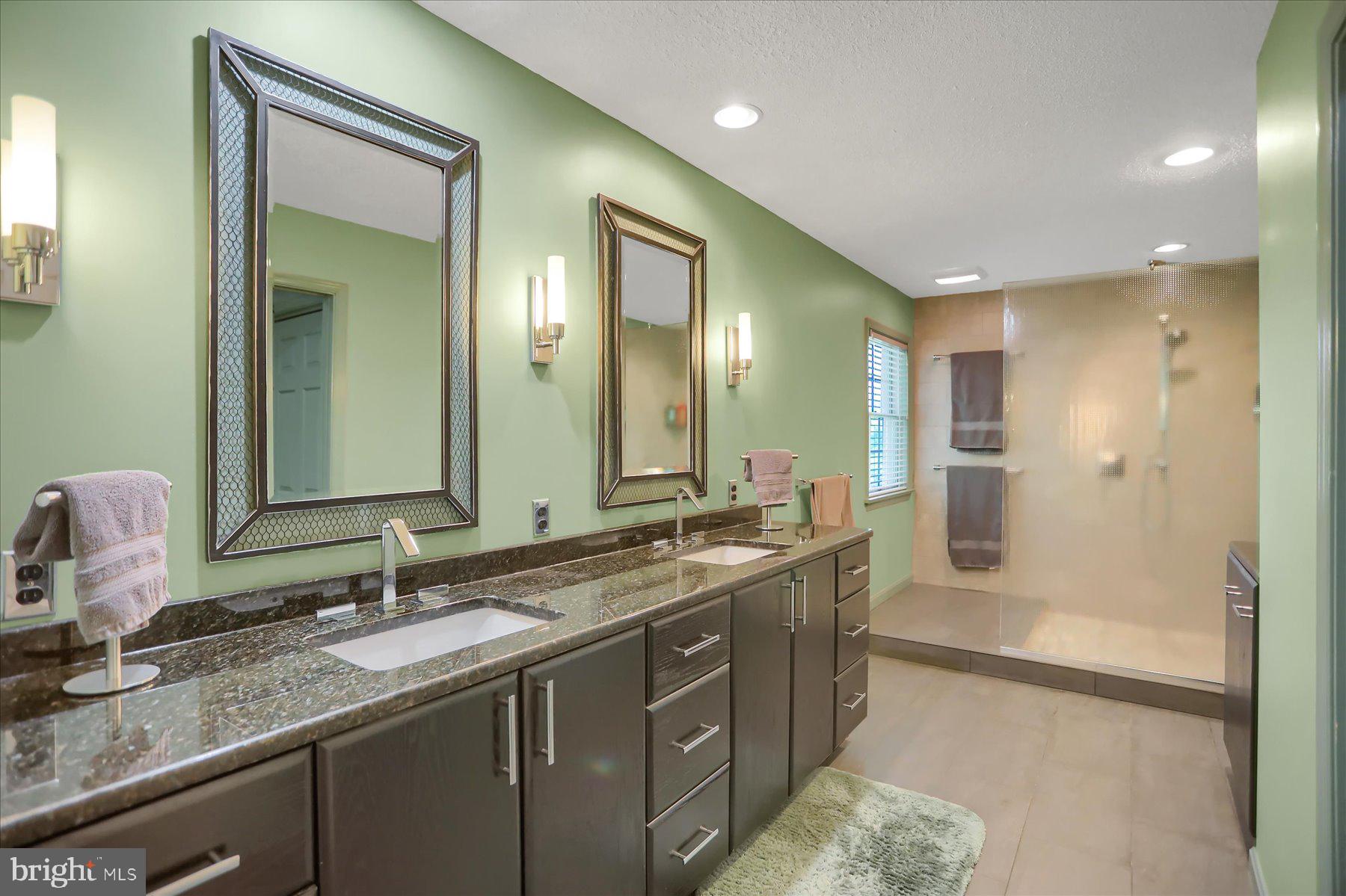 CHESTNUT RIDGE - Residential