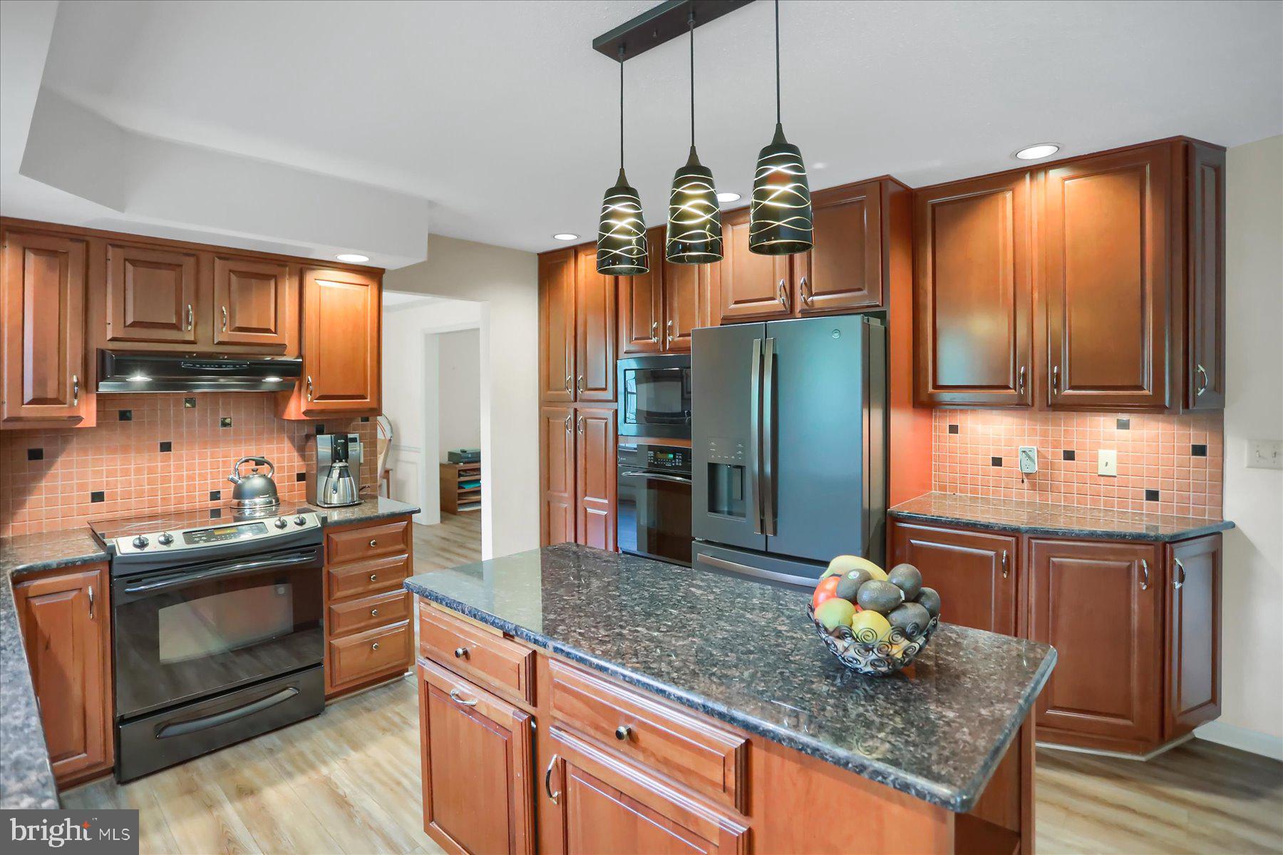 CHESTNUT RIDGE - Residential