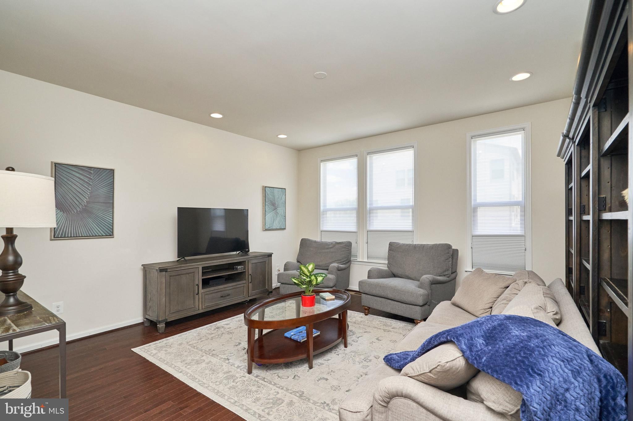 GLASCOCK FIELD AT STONE RIDGE - Residential