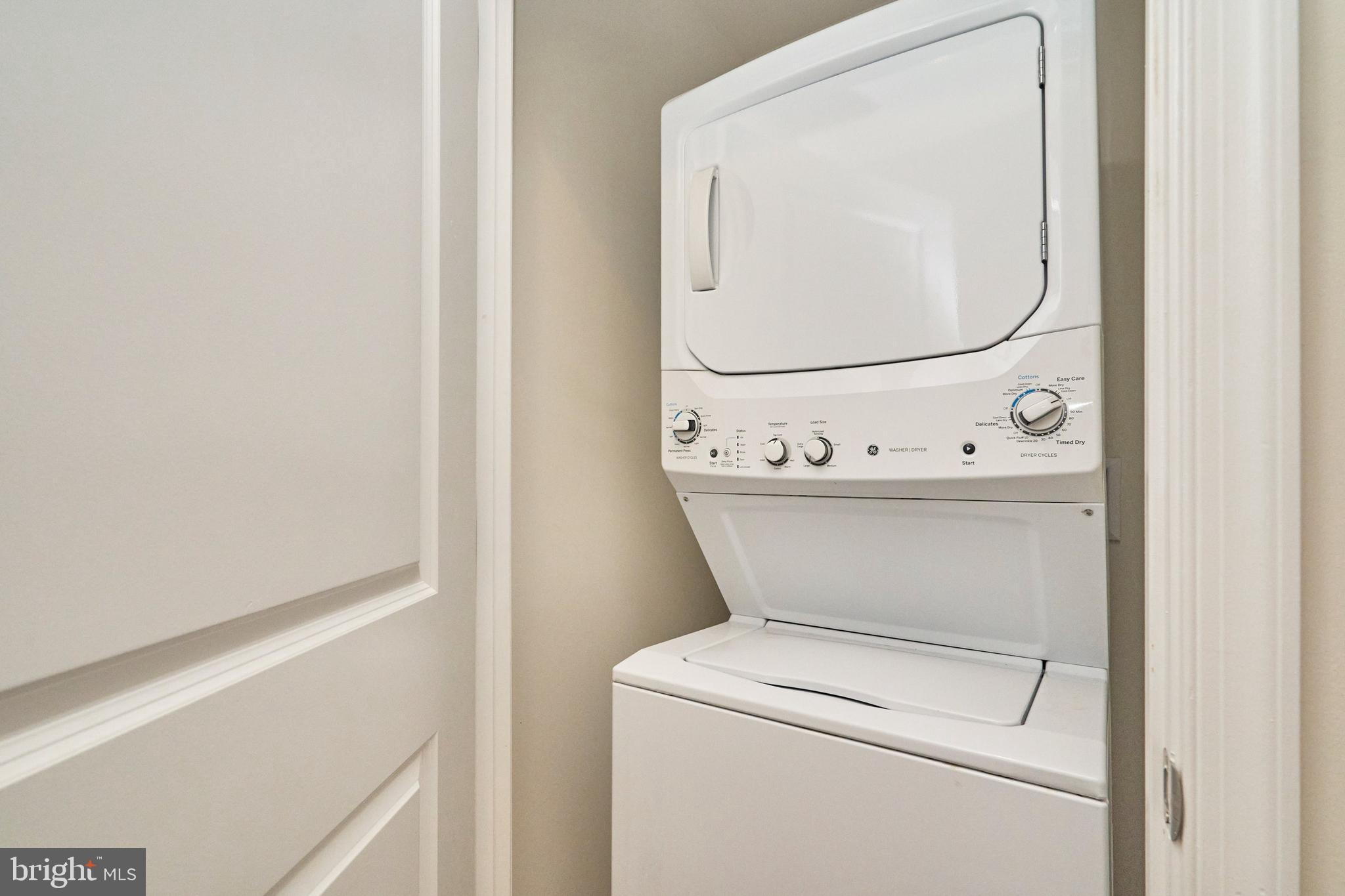 GLASCOCK FIELD AT STONE RIDGE - Residential