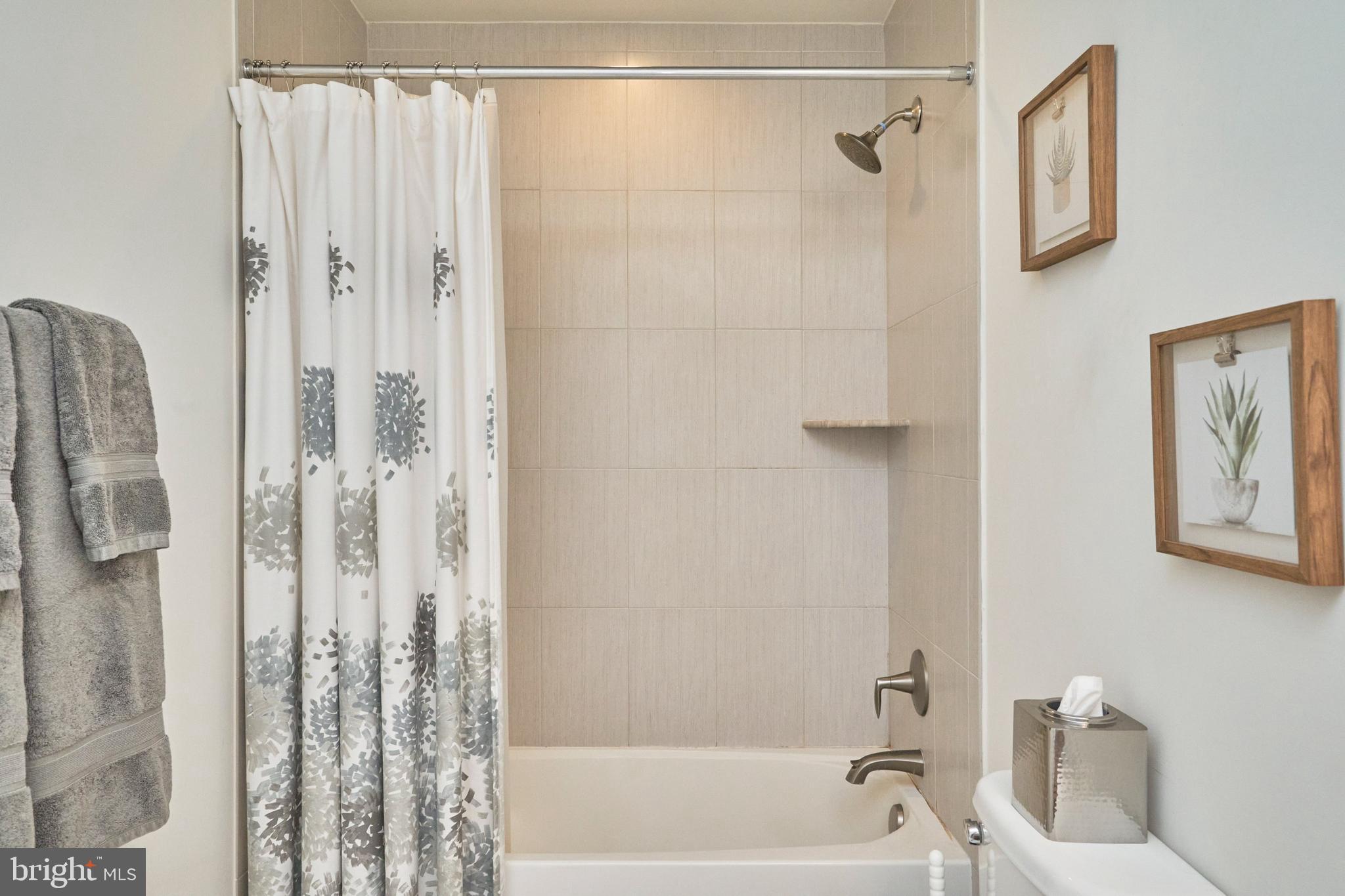 GLASCOCK FIELD AT STONE RIDGE - Residential