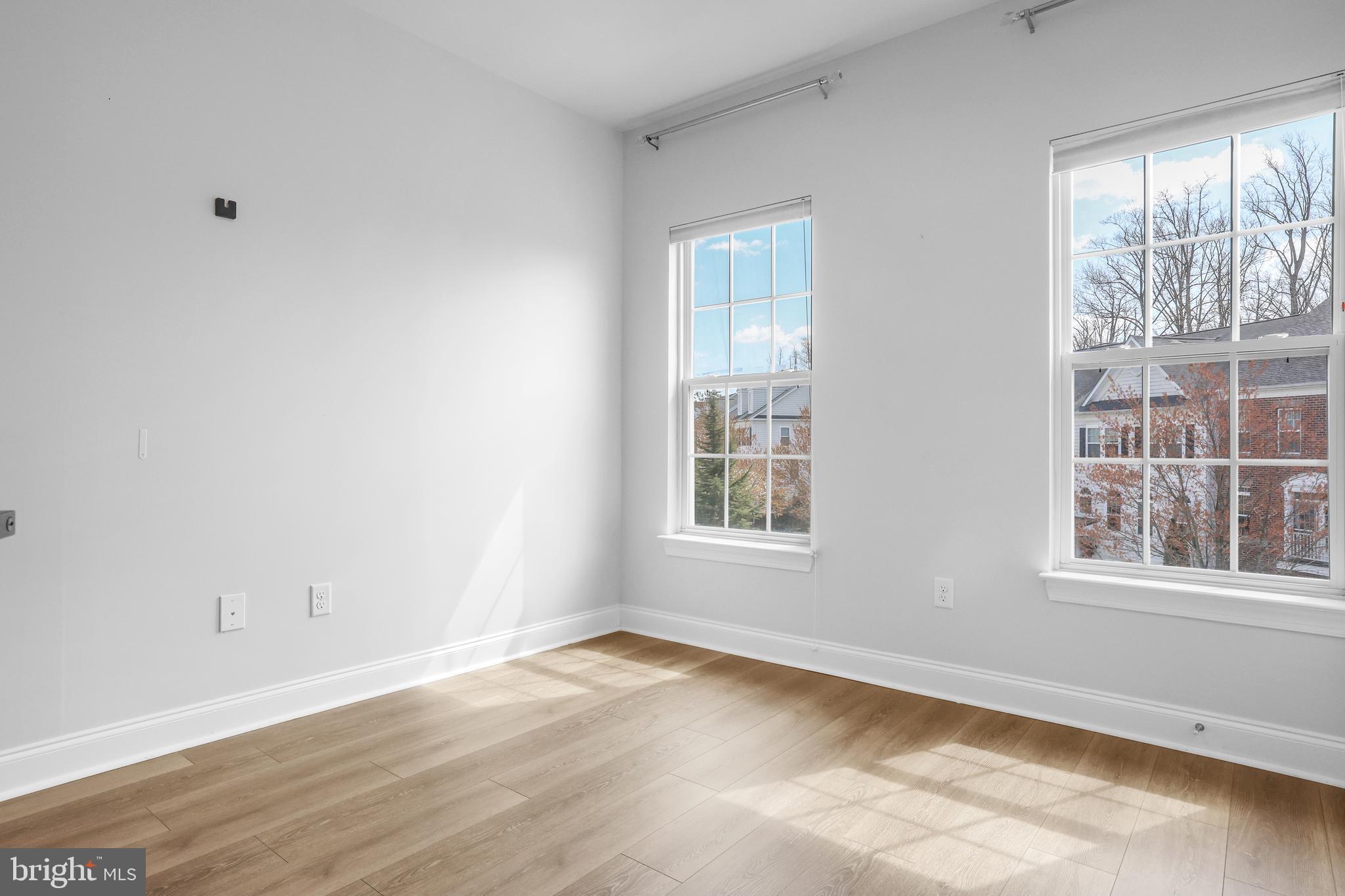 EMERSON - Residential