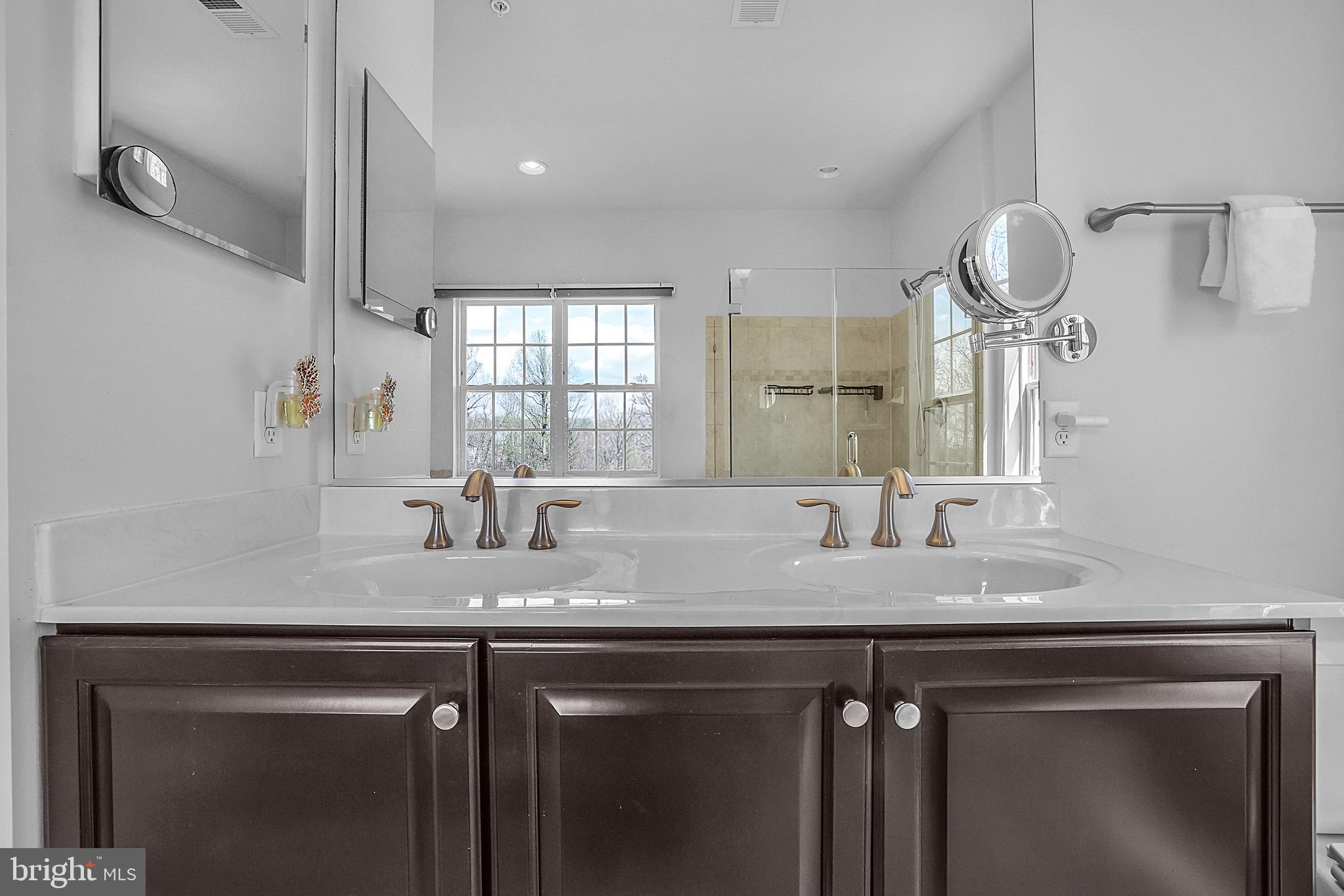 EMERSON - Residential