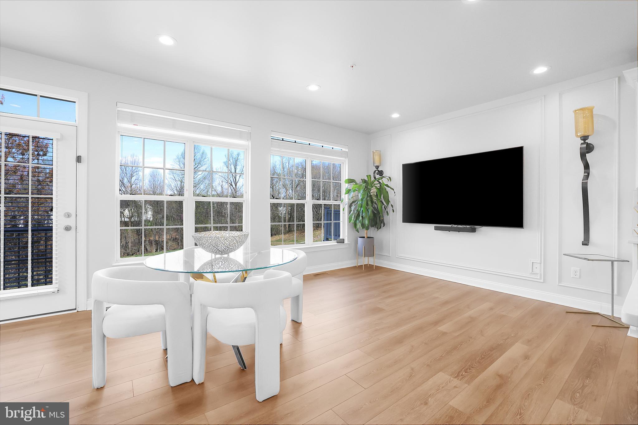 EMERSON - Residential