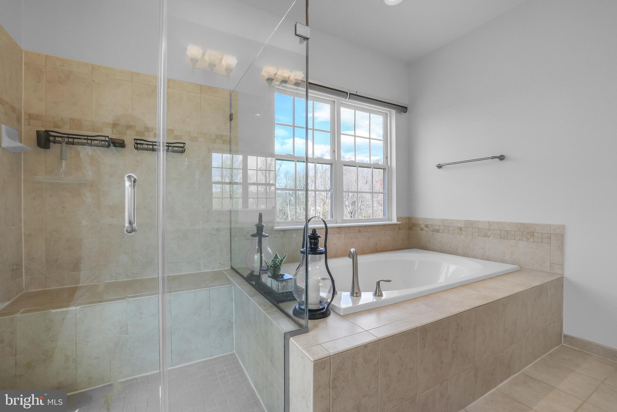 EMERSON - Residential