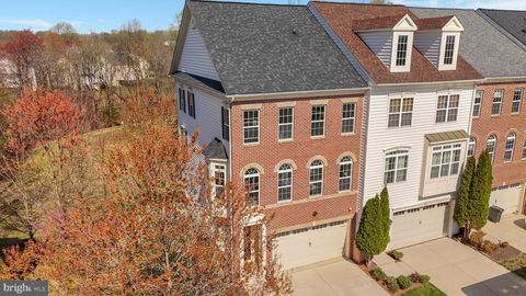 Townhouse For Sale - 9948 Veiled Dawn<br/> Howard County, LAUREL, MD 20723