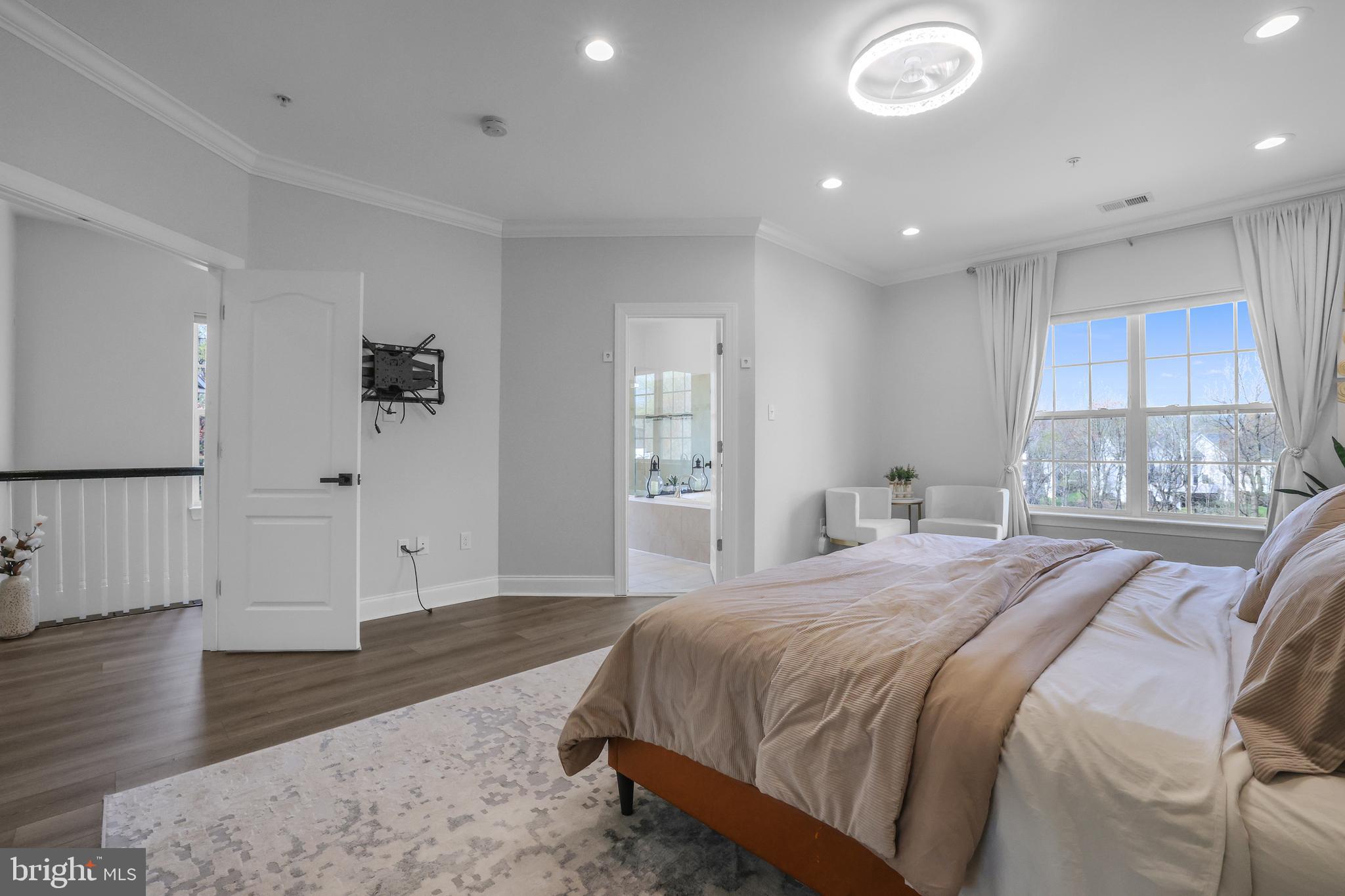 EMERSON - Residential