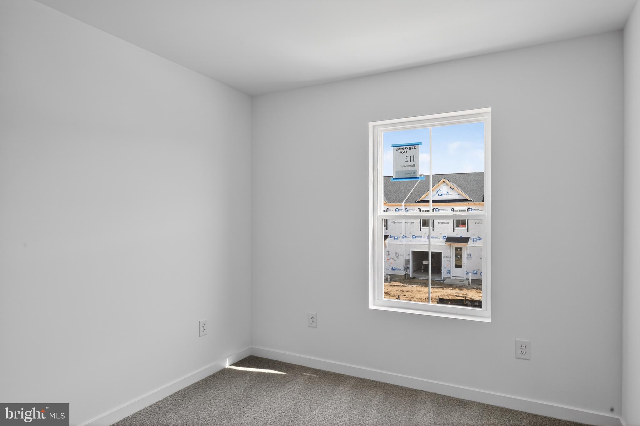 NORTH POINTE COMMONS - Residential