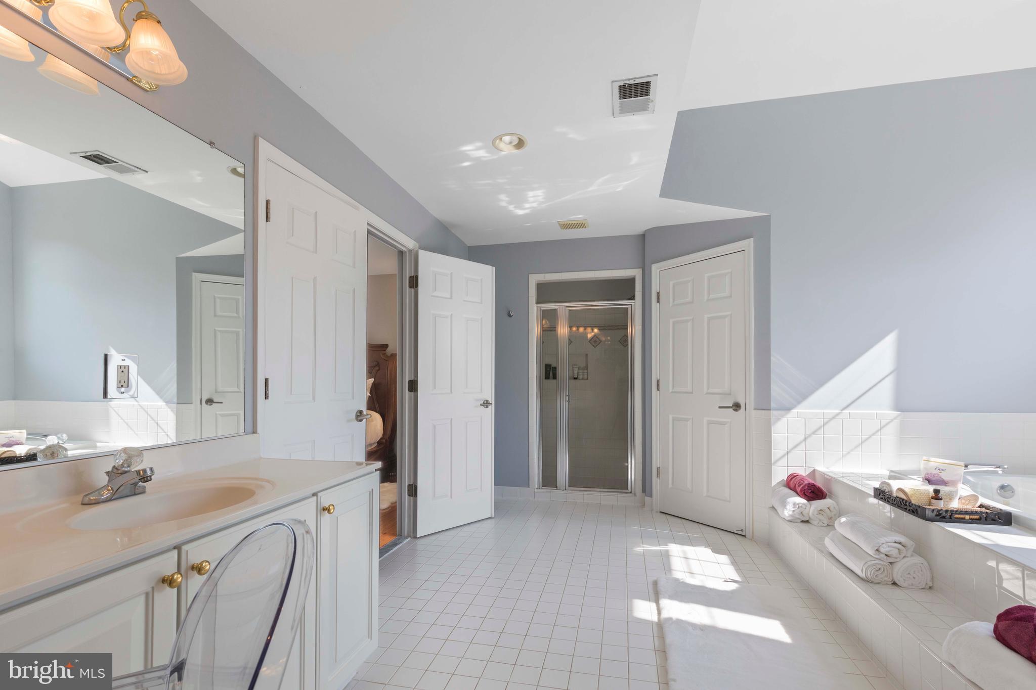 HIGHLAND OAKS - Residential Lease