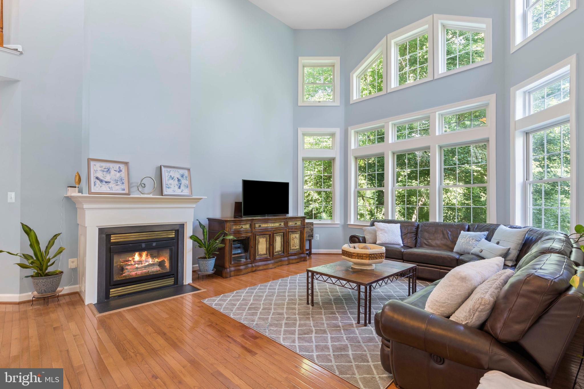 HIGHLAND OAKS - Residential Lease