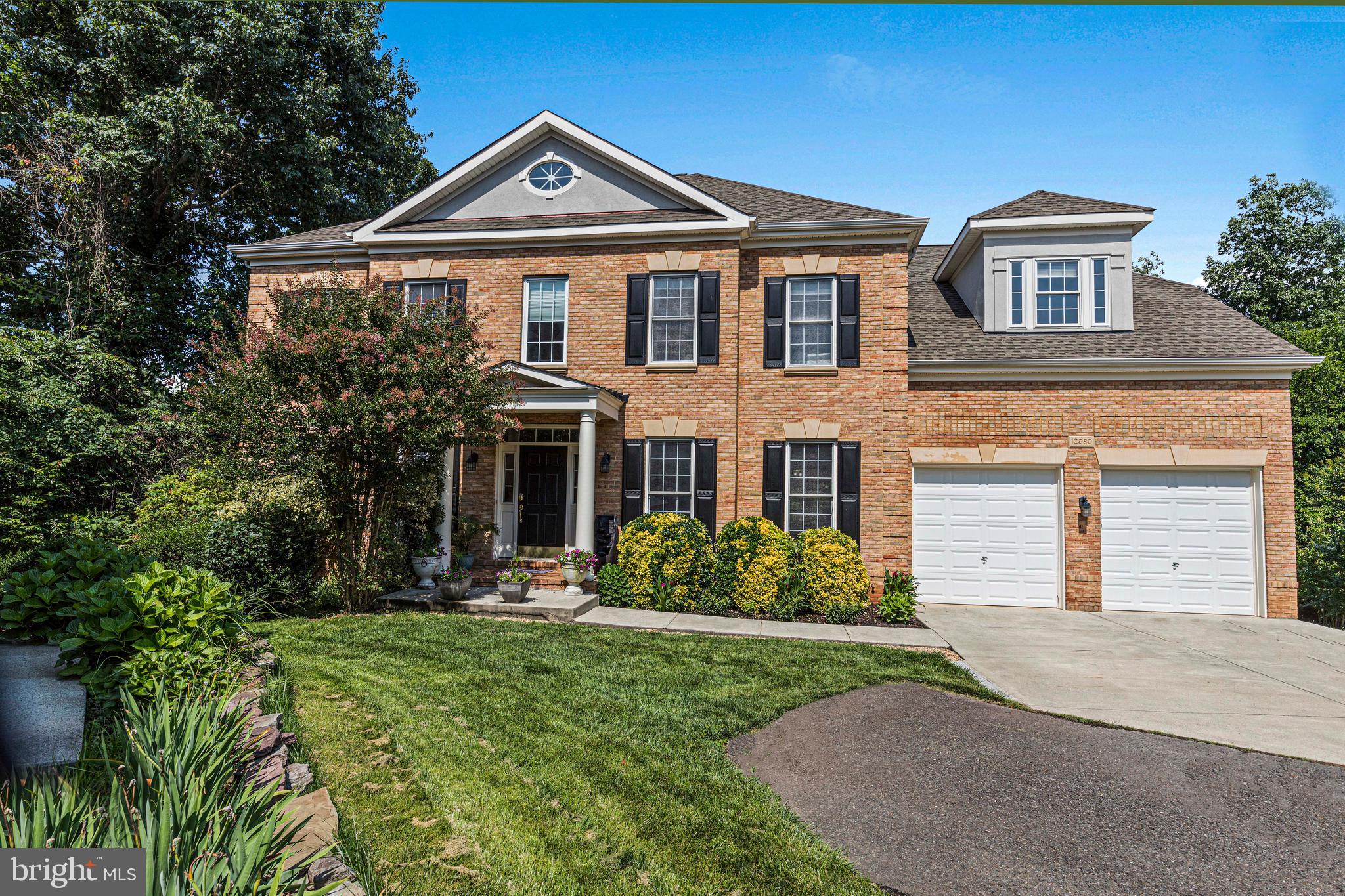 Welcome to your new home away from home. This furnished executive rental, located in the Fairfax County Highland Oaks community, offers an impressive 5,000+ square feet of luxurious living space, making it a perfect choice for an executive and their family. With 5 bedrooms and 4 1/2 bathrooms, this fully furnished residence provides ample space for comfortable living and entertaining.
The property is located in a prime location with close proximity to key government buildings, corporate offices, renowned restaurants, hospital systems and upscale shopping. Whether you're conducting business, enjoying fine dining experiences, or seeking retail therapy, everything you need is within reach.
The Highland Oaks community offers a number of recreational amenities, including a pool, tennis court, among other things, to keep you and your family entertained and active during your stay.
If you're a professional considering relocating to Northern Virginia for at least six months (up to 24 months), this executive rental may be the perfect option for you. Note: monthly house cleaning and seasonal yard maintenance is included in the rent.