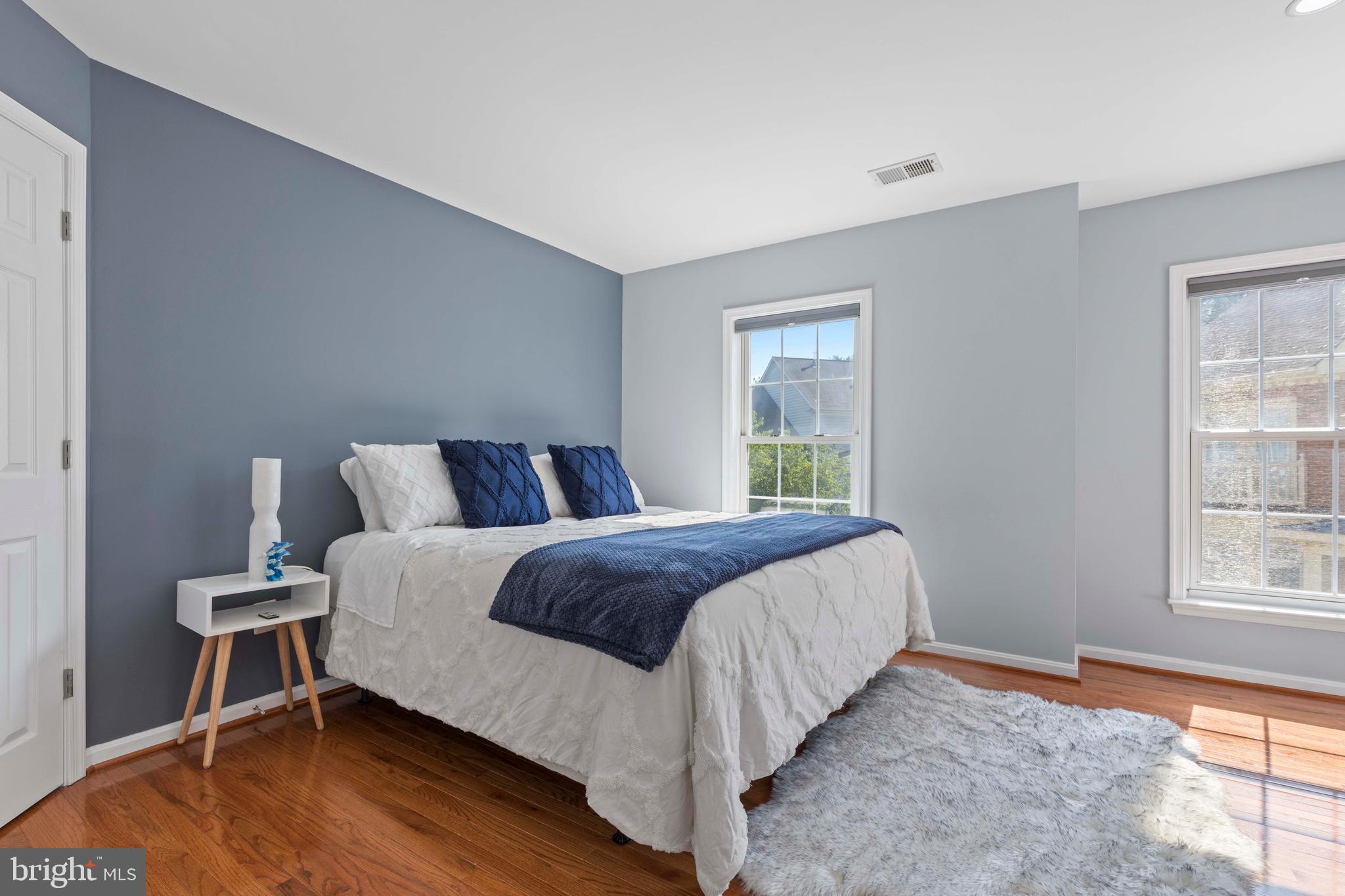 HIGHLAND OAKS - Residential Lease