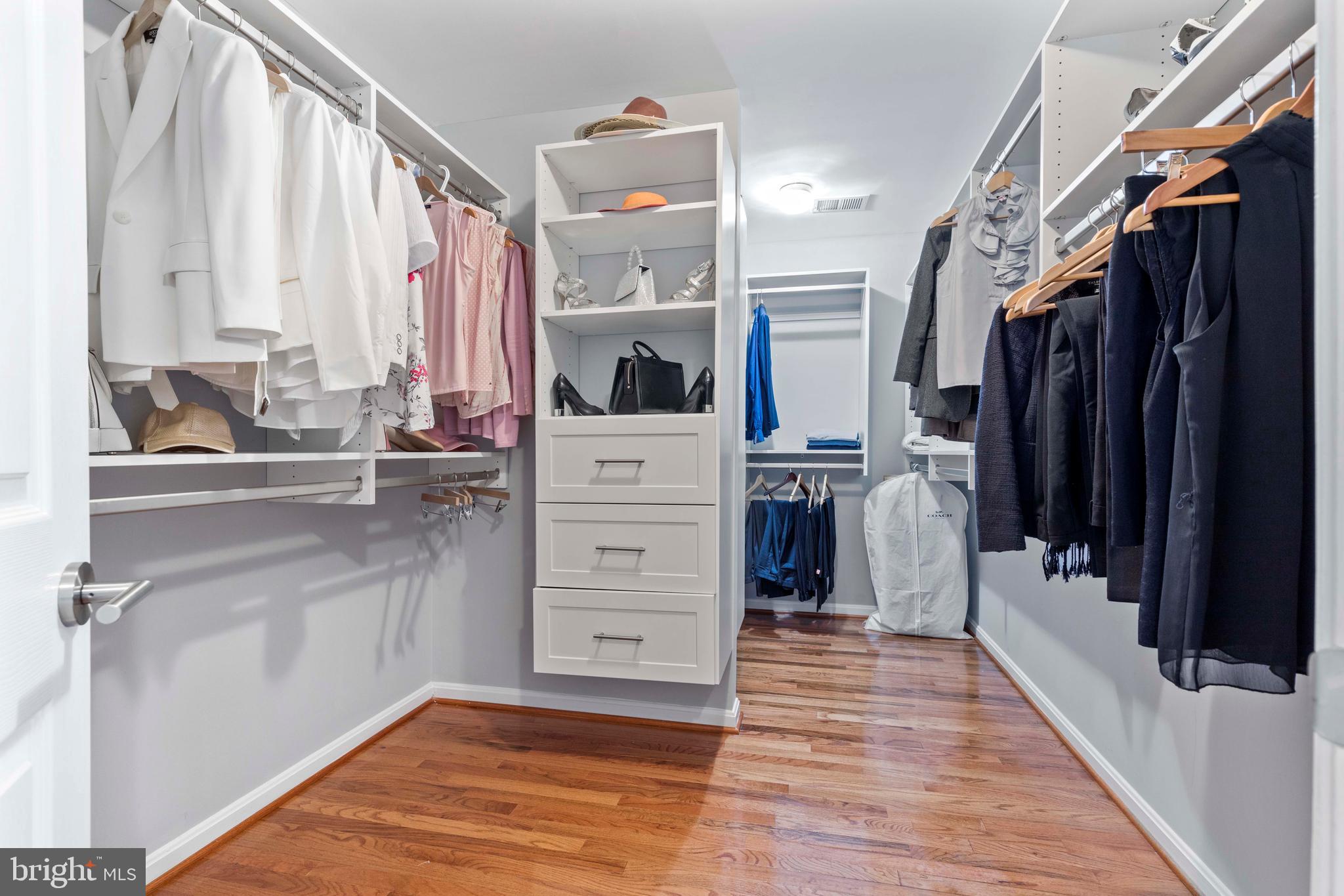 HIGHLAND OAKS - Residential Lease