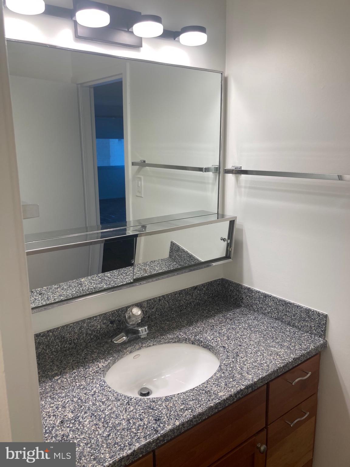 WILLOUGHBY OF CHEVY CHASE - Residential Lease