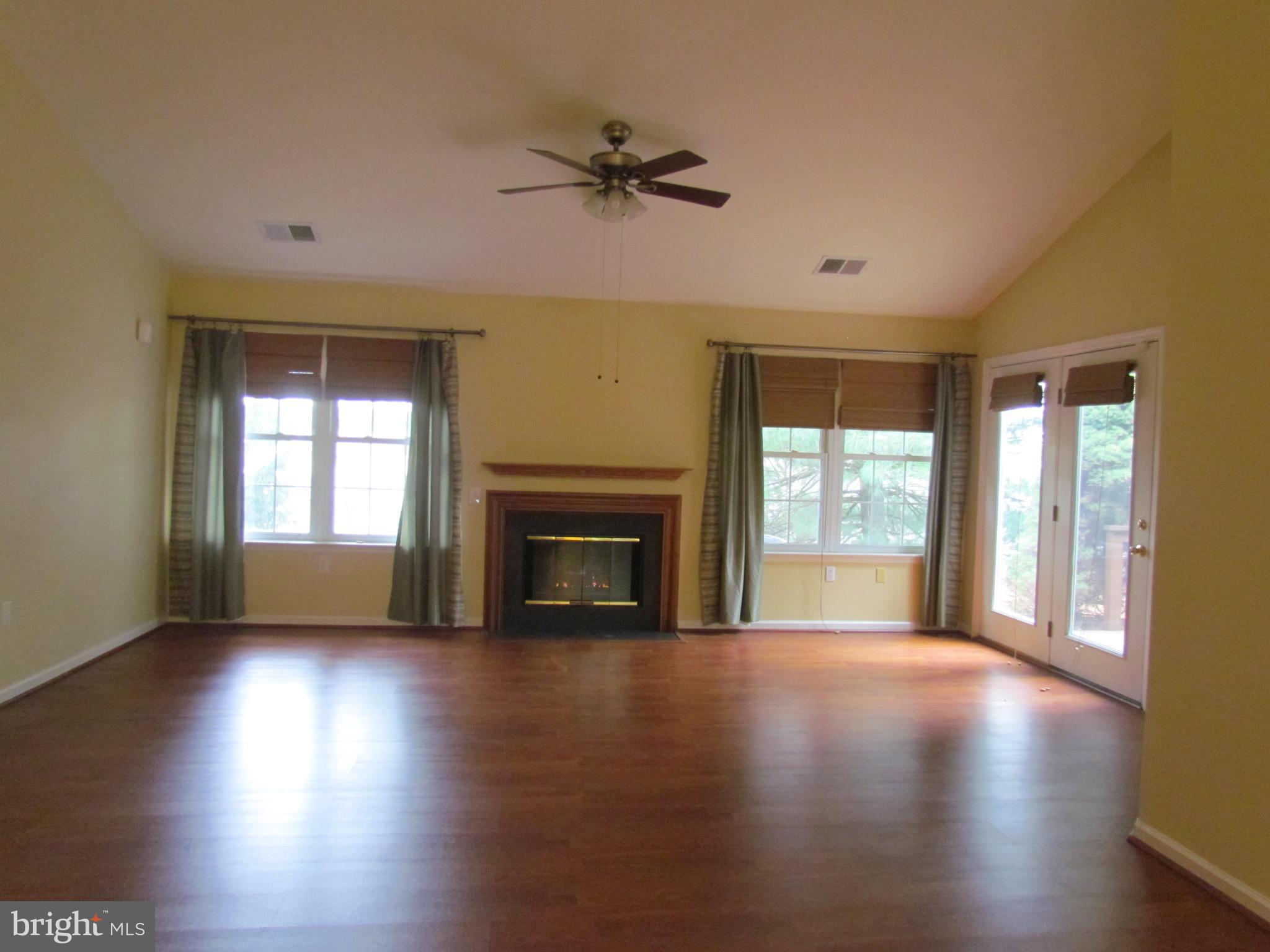 SPRING RIDGE - Residential