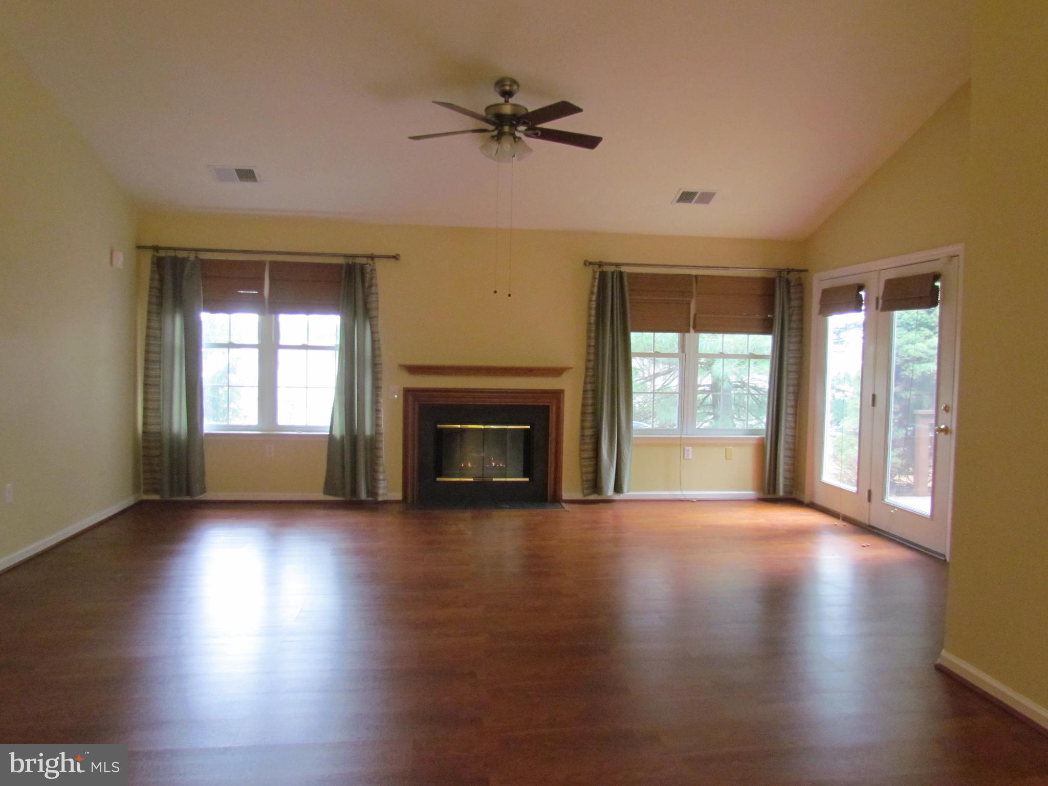 SPRING RIDGE - Residential