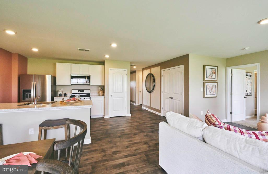 SASSAFRAS MEADOWS - Residential