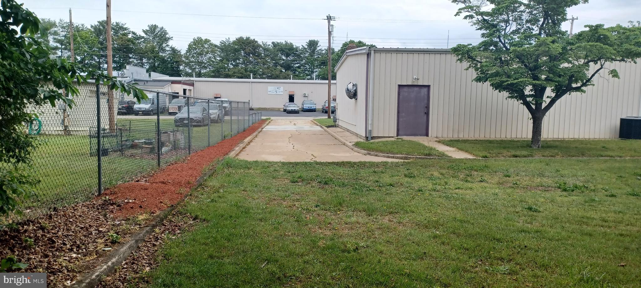 105 W ATLANTIC AVENUE