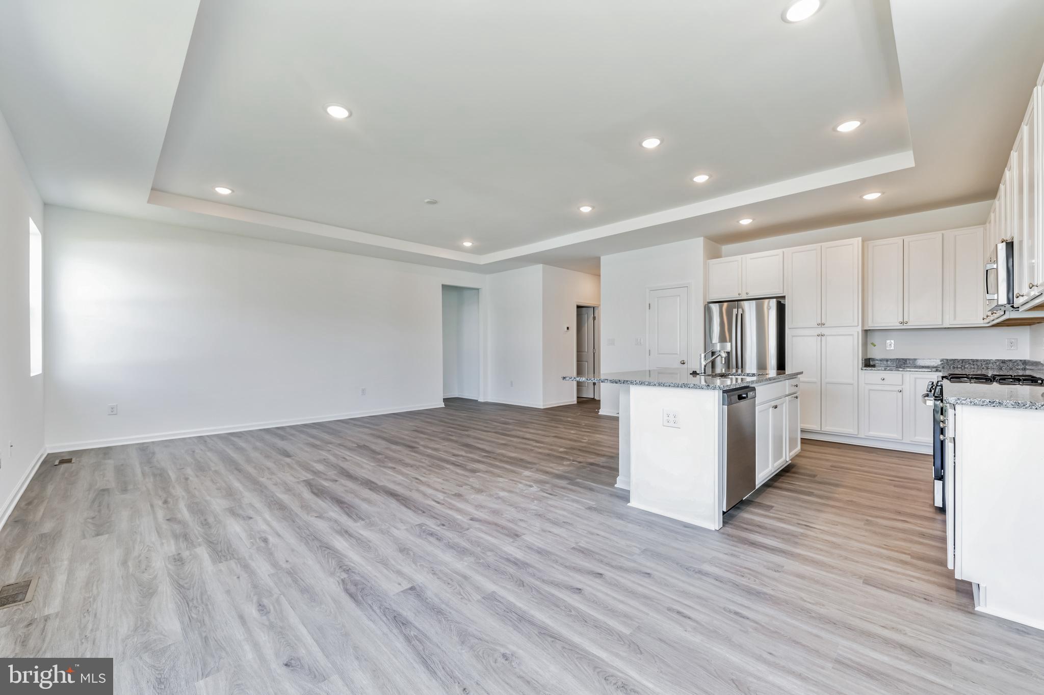 FOUR SEASONS AT HATTERAS HILLS - Residential