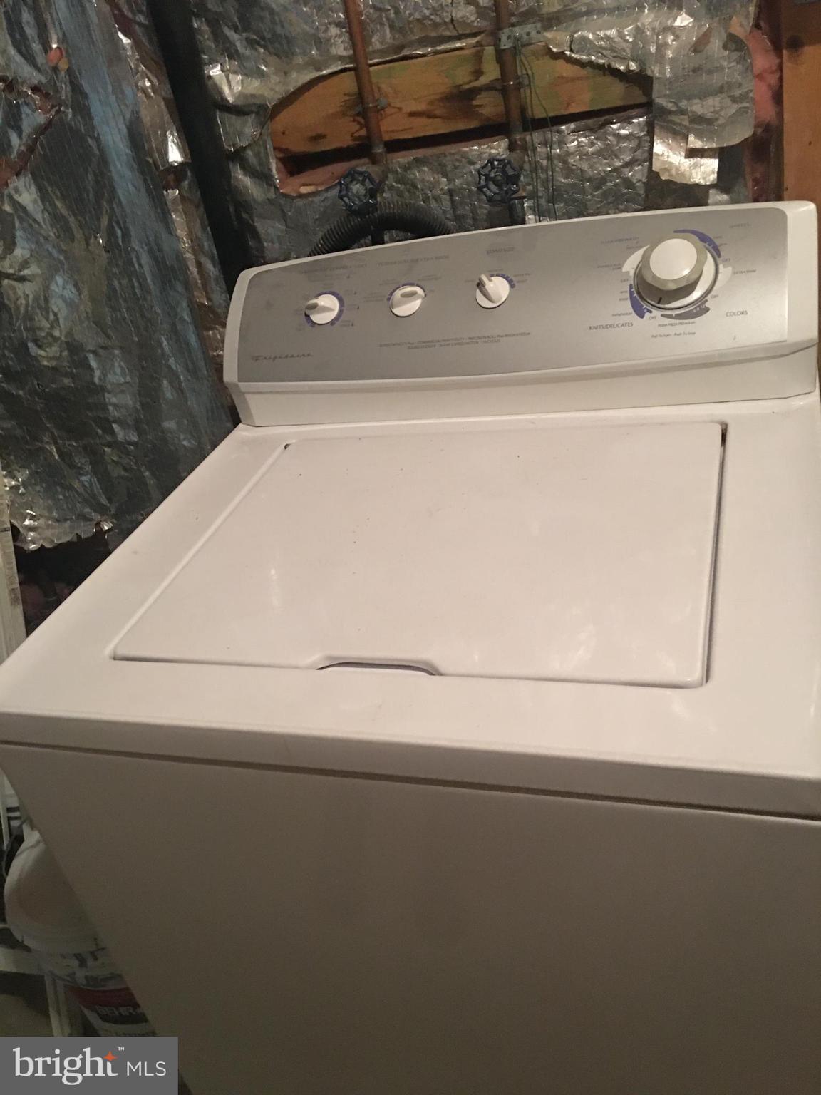 NEWINGTON FOREST - Residential Lease