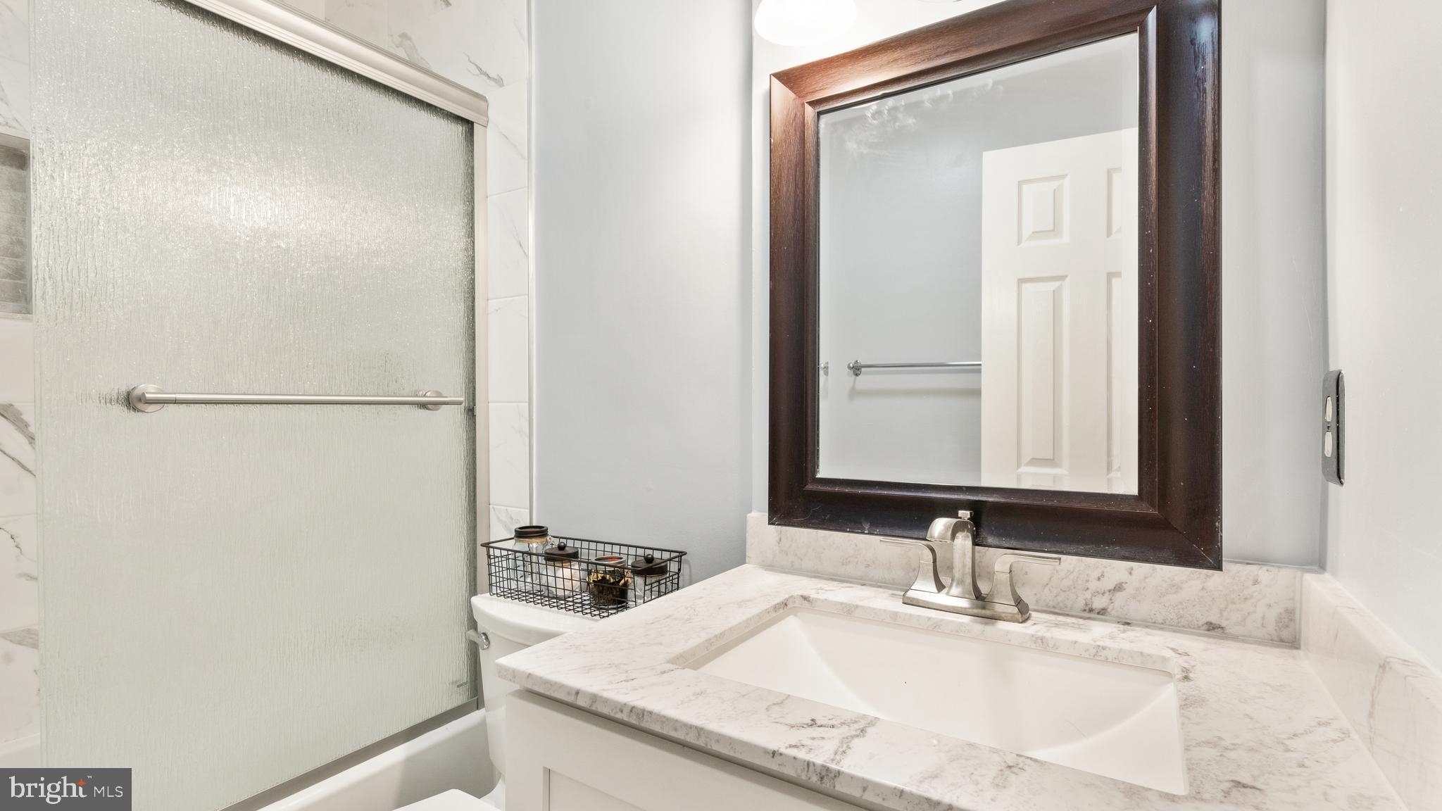 BOSTON RIDGE - Residential Lease