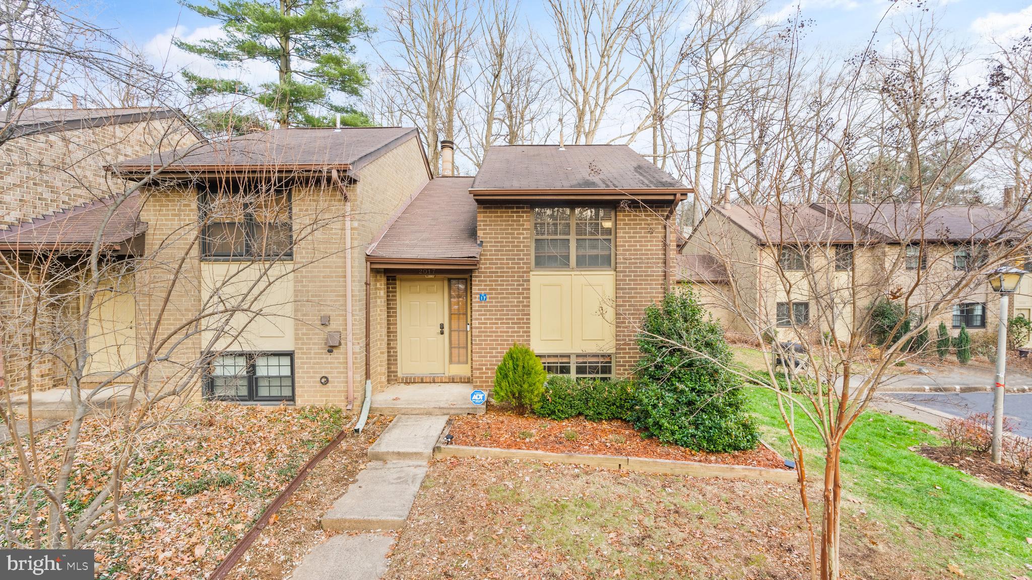 BOSTON RIDGE - Residential Lease