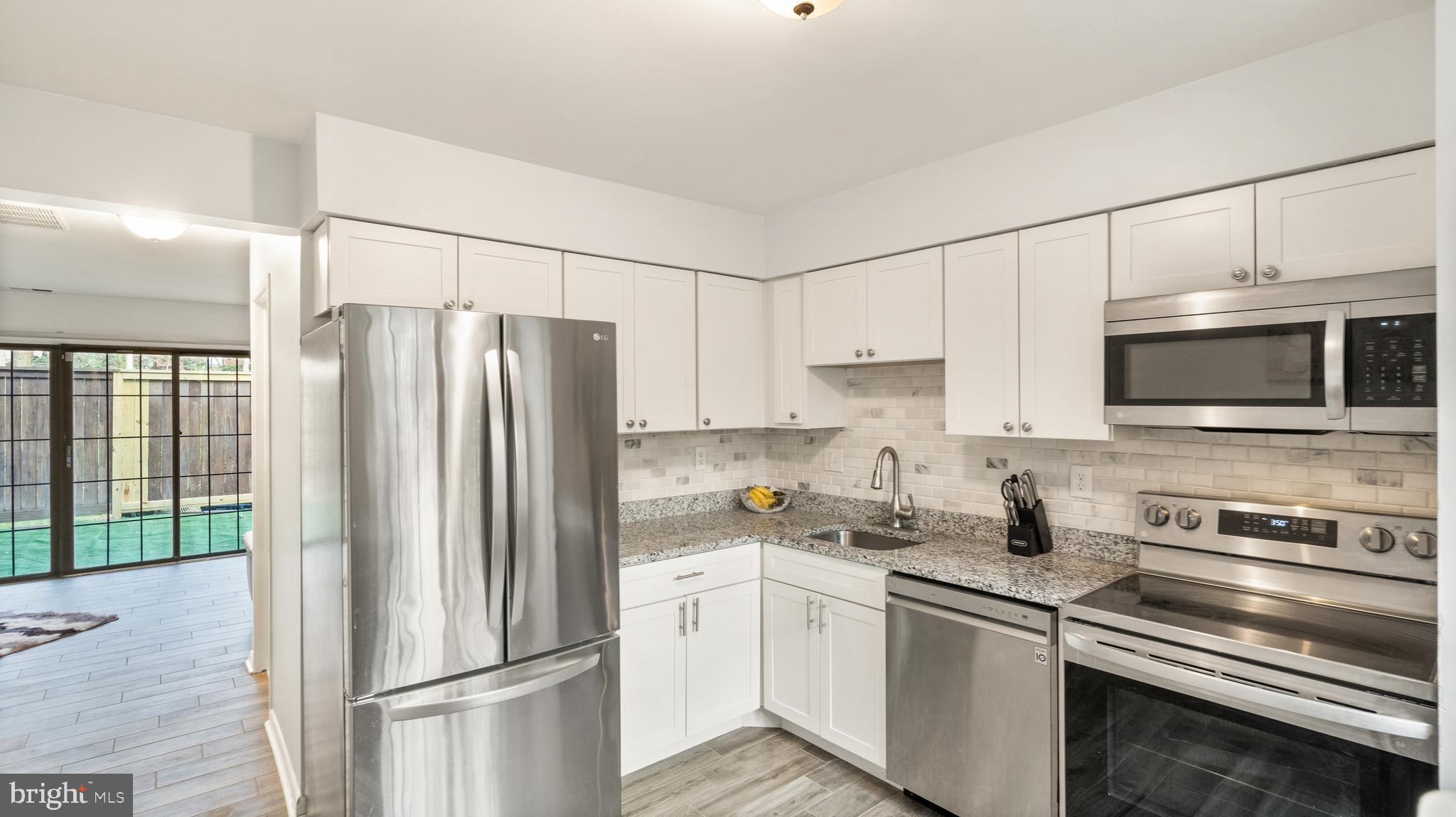 BOSTON RIDGE - Residential Lease