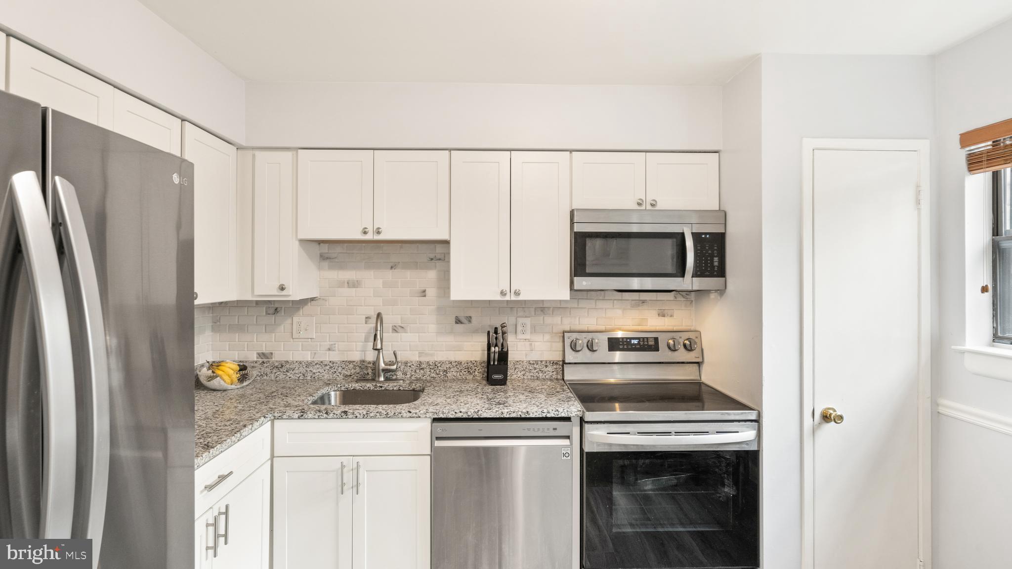 BOSTON RIDGE - Residential Lease