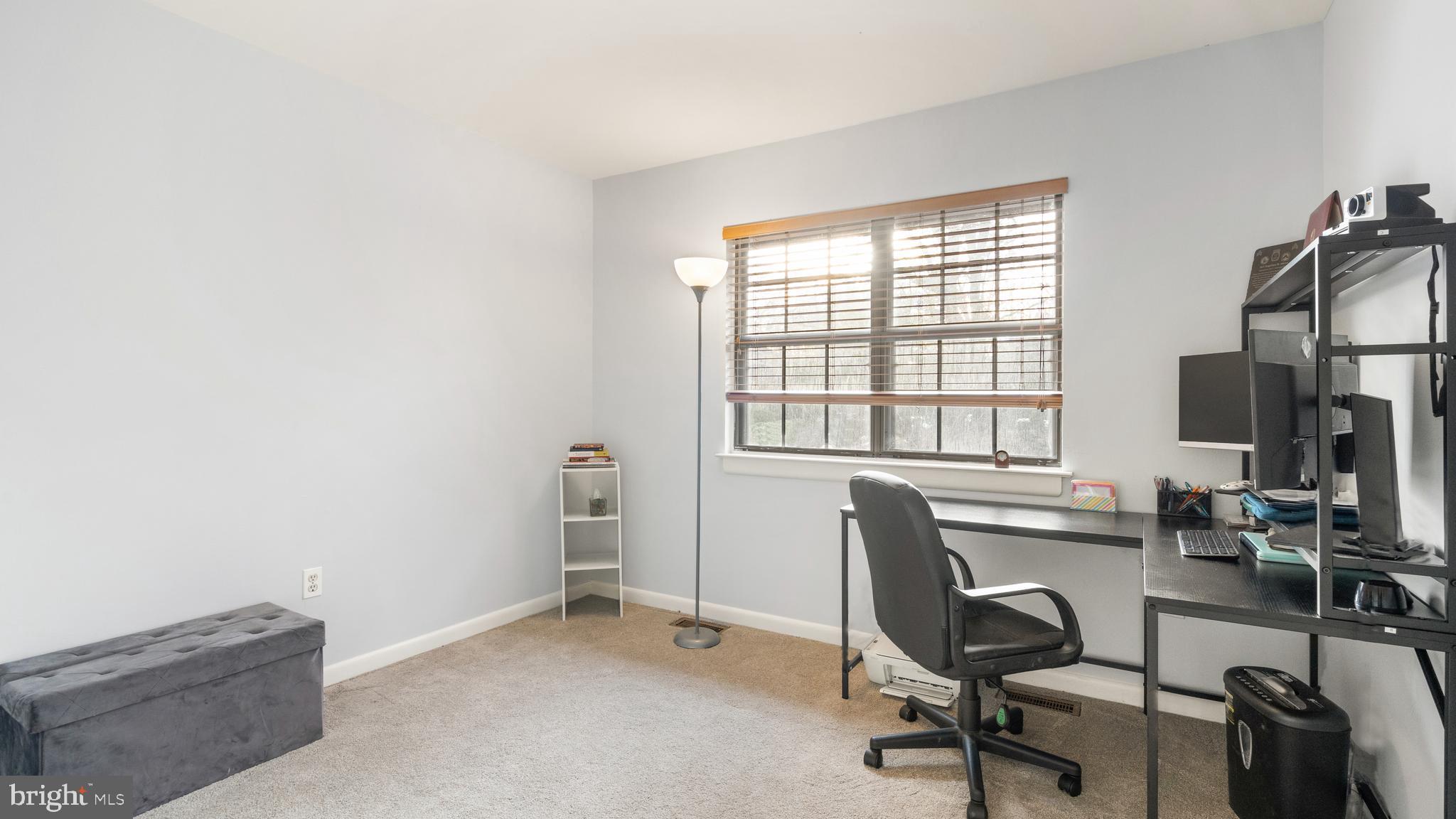 BOSTON RIDGE - Residential Lease