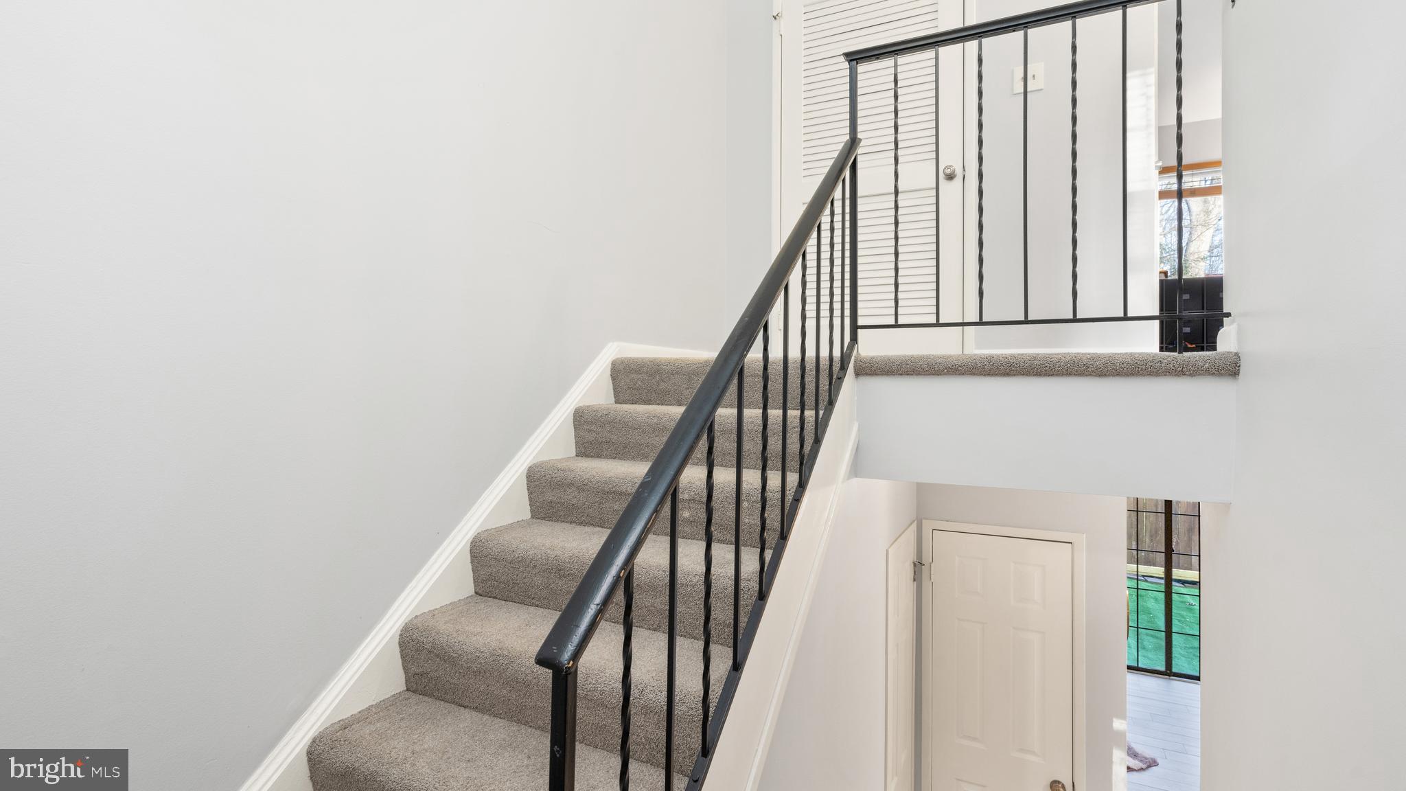 BOSTON RIDGE - Residential Lease