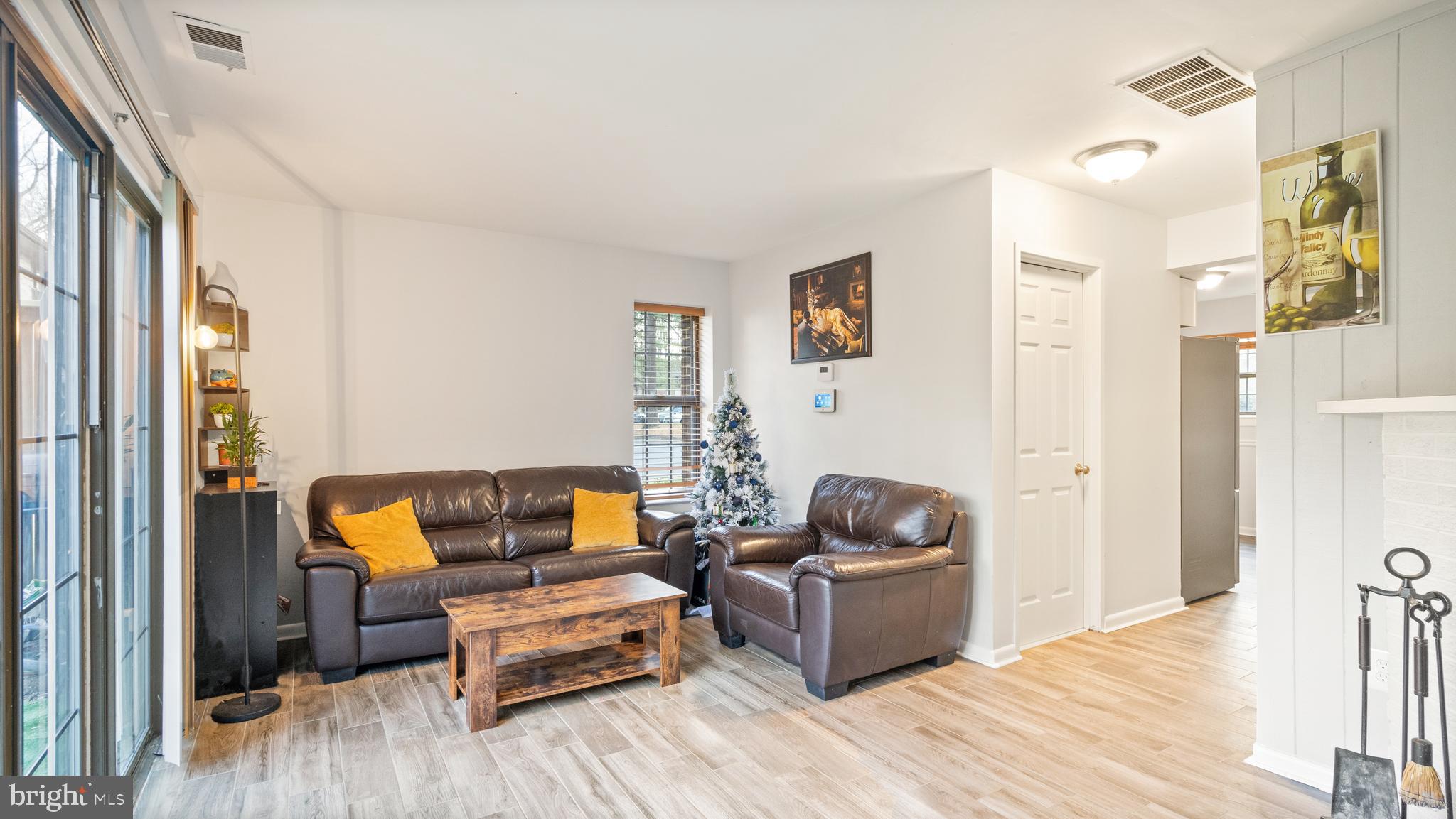 BOSTON RIDGE - Residential Lease