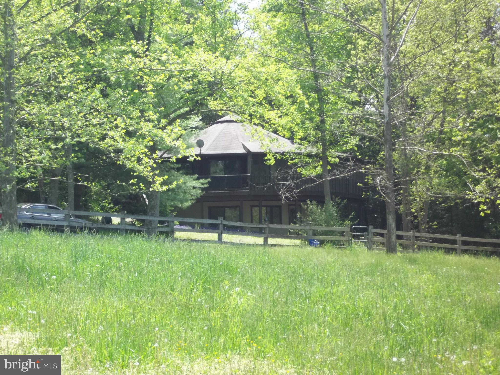 LINWOOD KNOLL - Residential