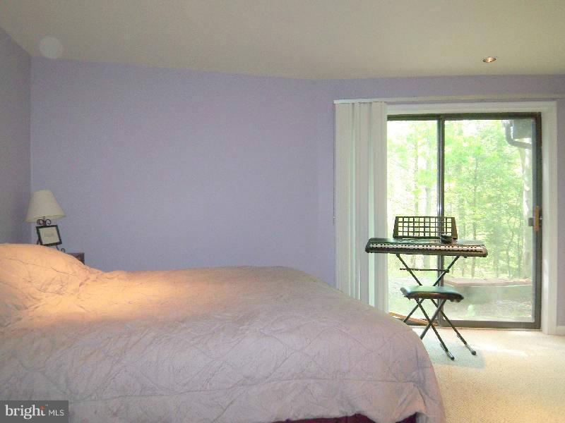 LINWOOD KNOLL - Residential