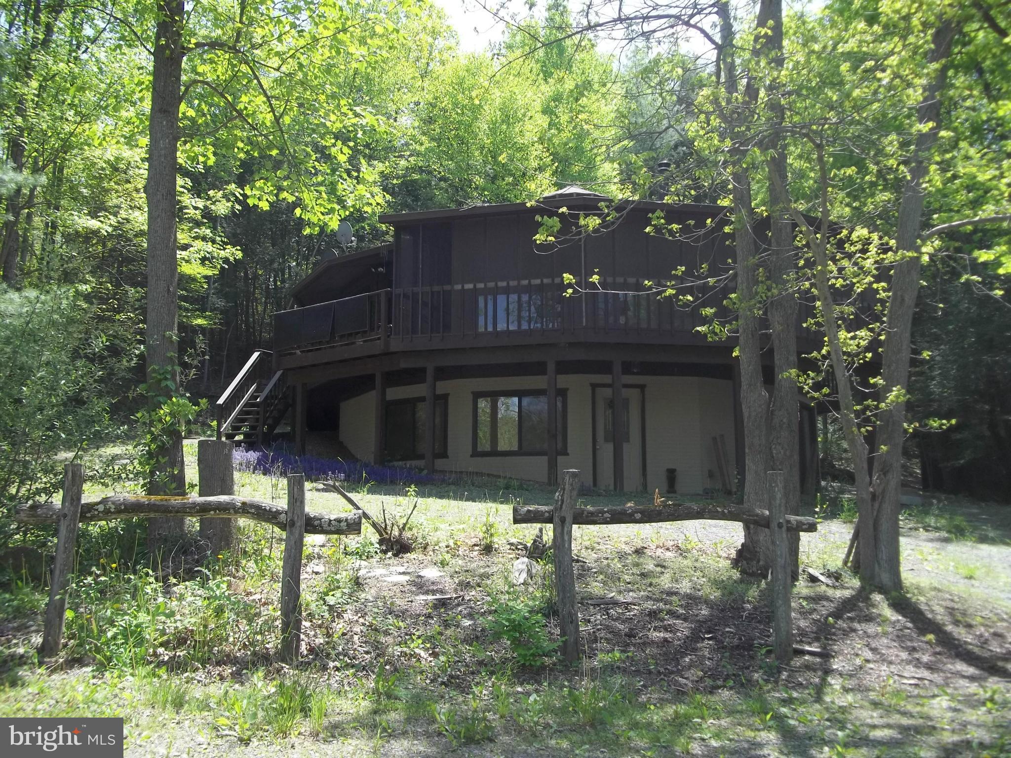 LINWOOD KNOLL - Residential