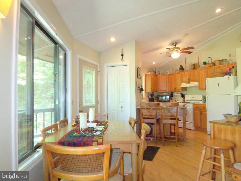 LINWOOD KNOLL - Residential